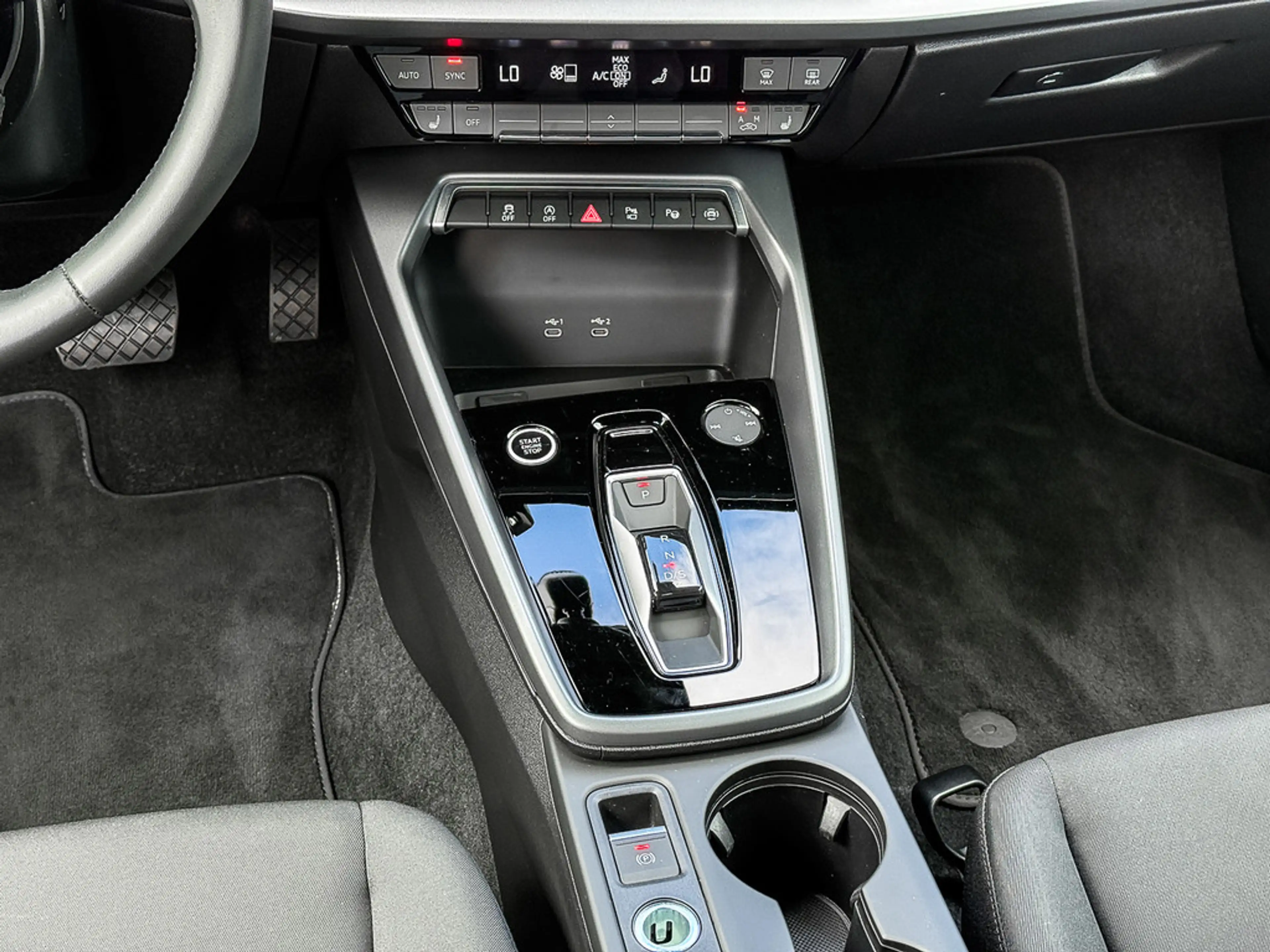 Audi A3 Sportback TDI Kamera/LED/Navi/Sitzh./Kamera advanced — photo 14
