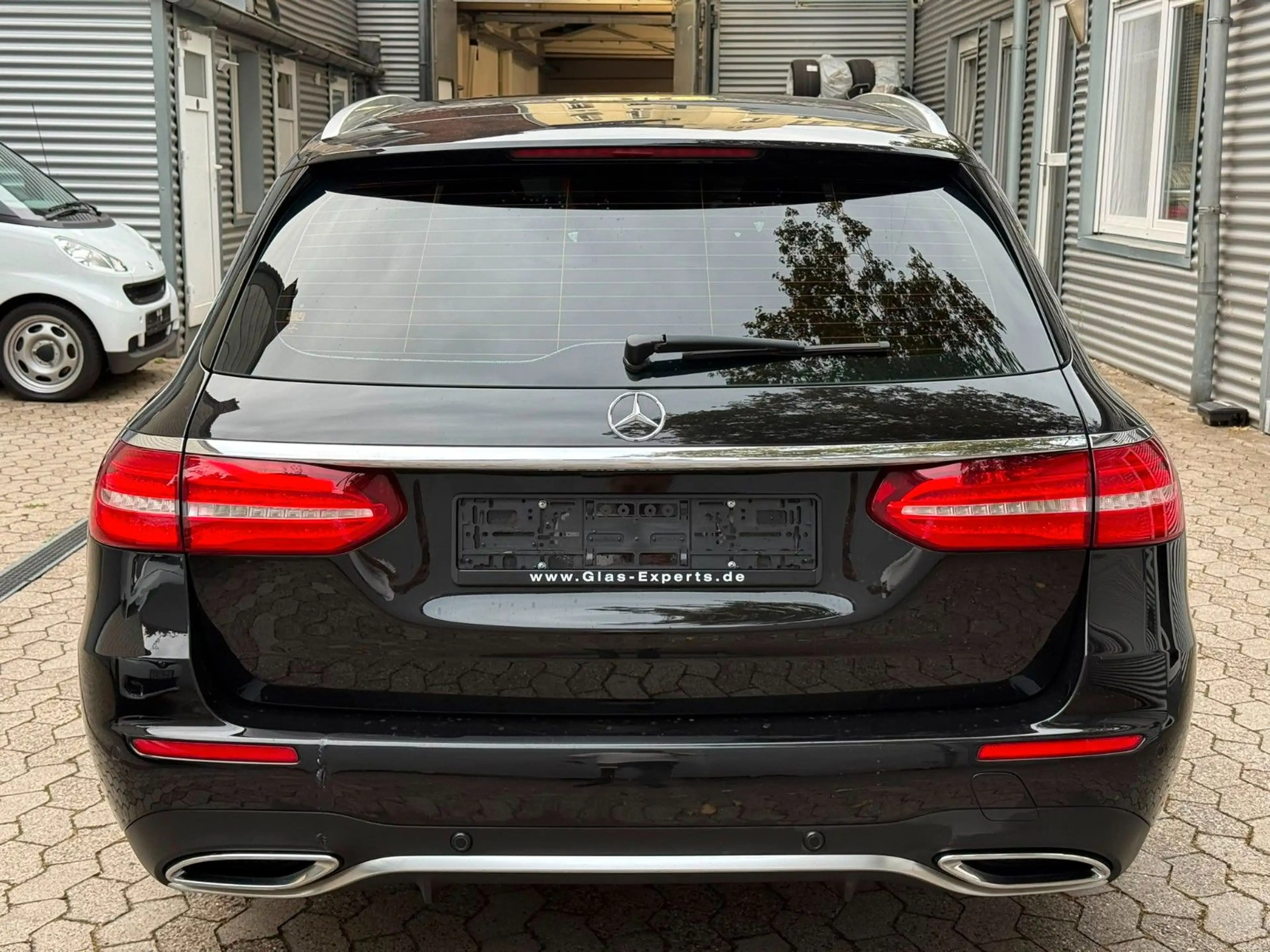 Mercedes-Benz E 350 AMG Massage Softclose Distronic Kamera — photo 6