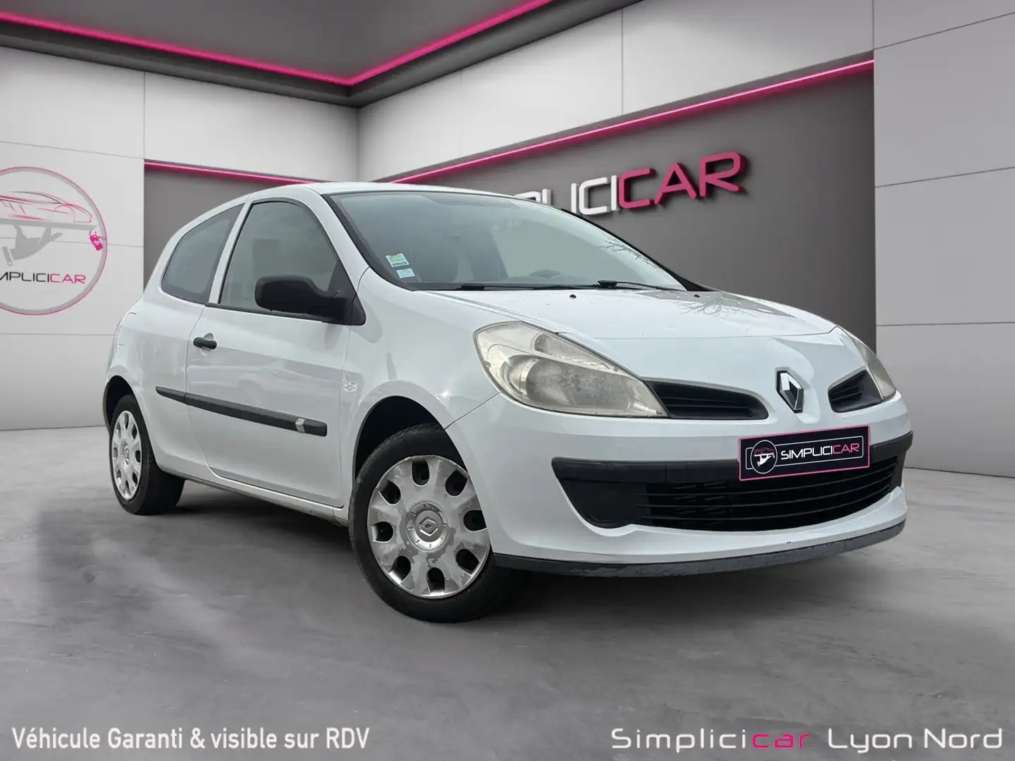 Renault Clio CLIO SOCIETE 1.5 DCI 85 AIR Blanc - 1