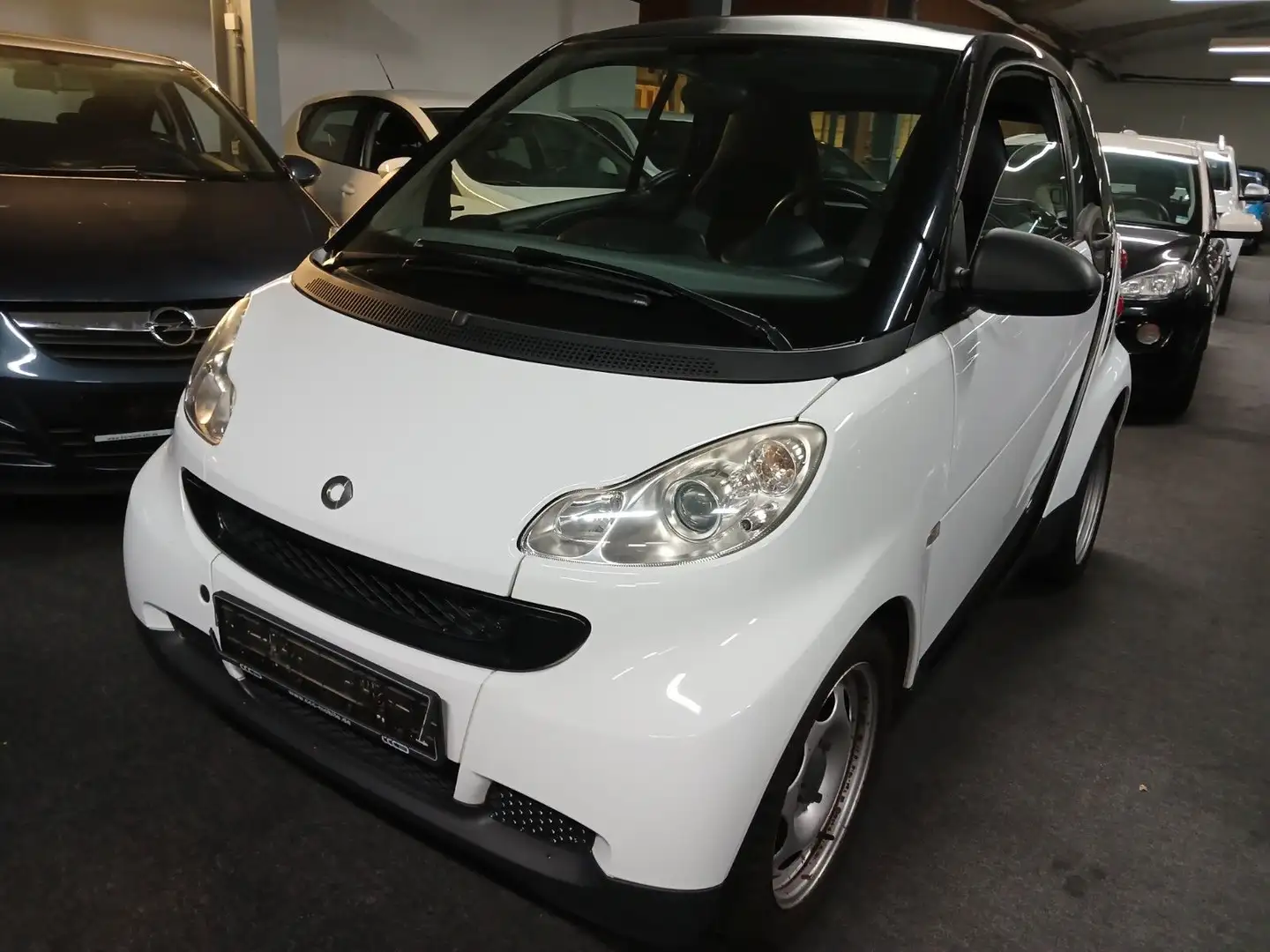 smart forTwo fortwo coupe Micro Hybrid Drive 45kW Schwarz - 2