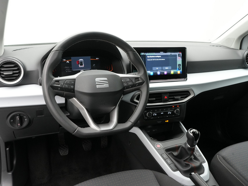 SEAT Arona Style ACC NAVI KAM SHZ LED PDC — photo 4