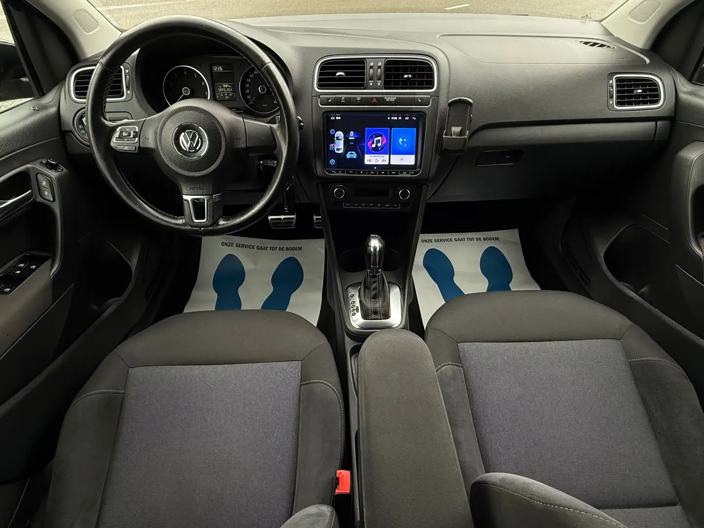 Volkswagen Polo 1.4-16V Highline - AUTOMAAT - GROOT DISPLAY - STOE Braun - 2