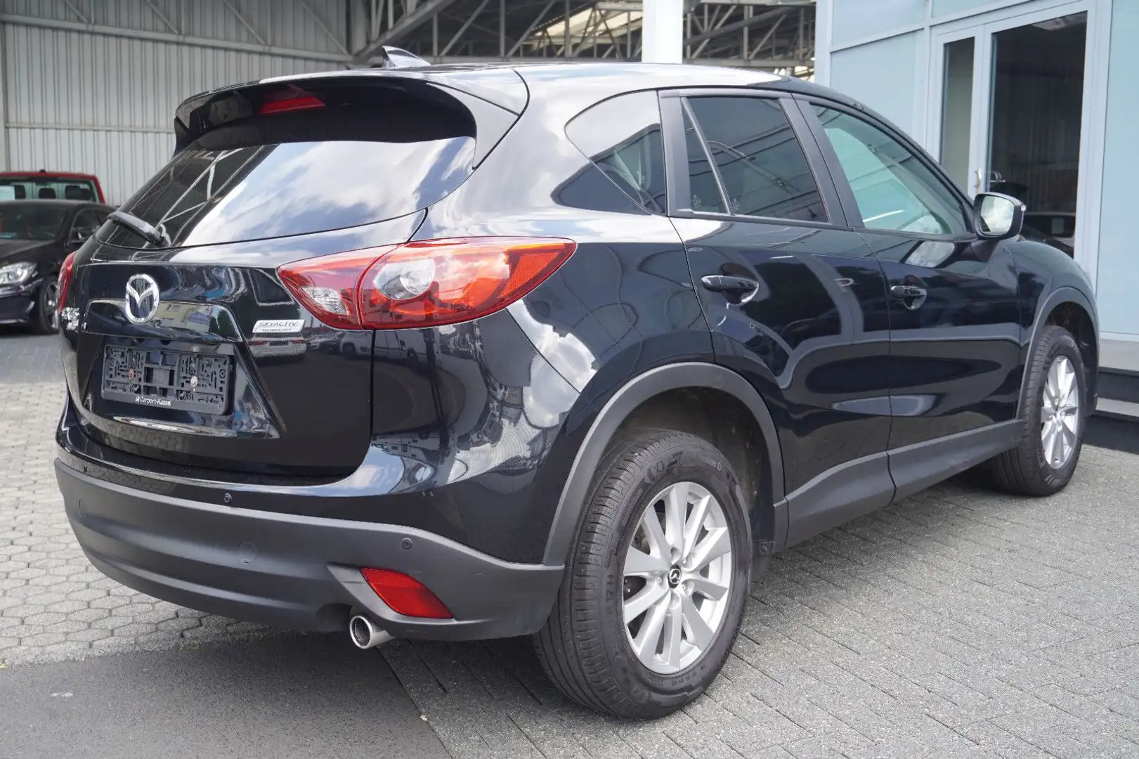 Mazda CX-5 Exclusive-Line AWD Zwart - 2
