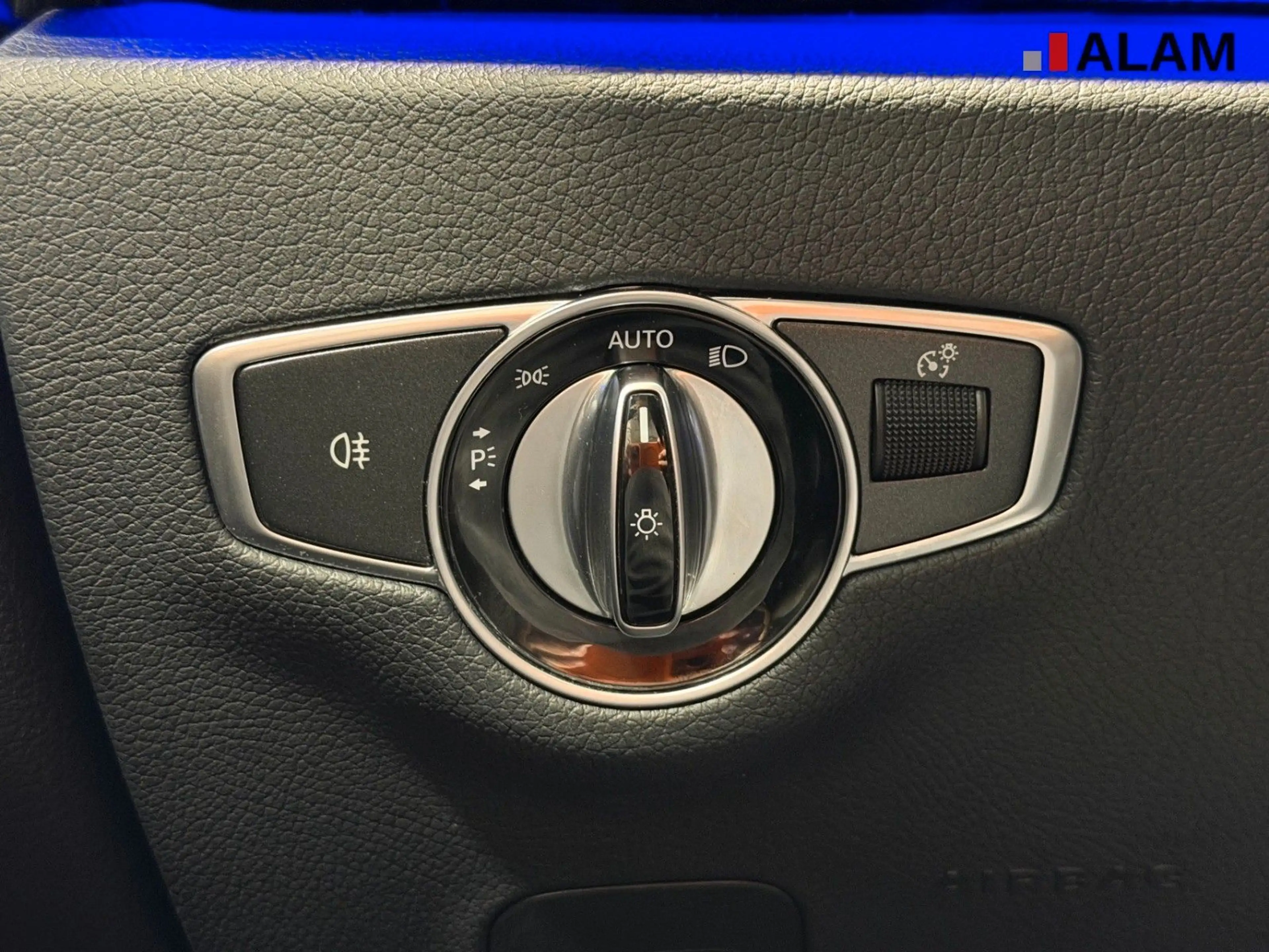 Mercedes-Benz CLS 300 d 4Matic AMG Line Lane Night Side ViCo — photo 14