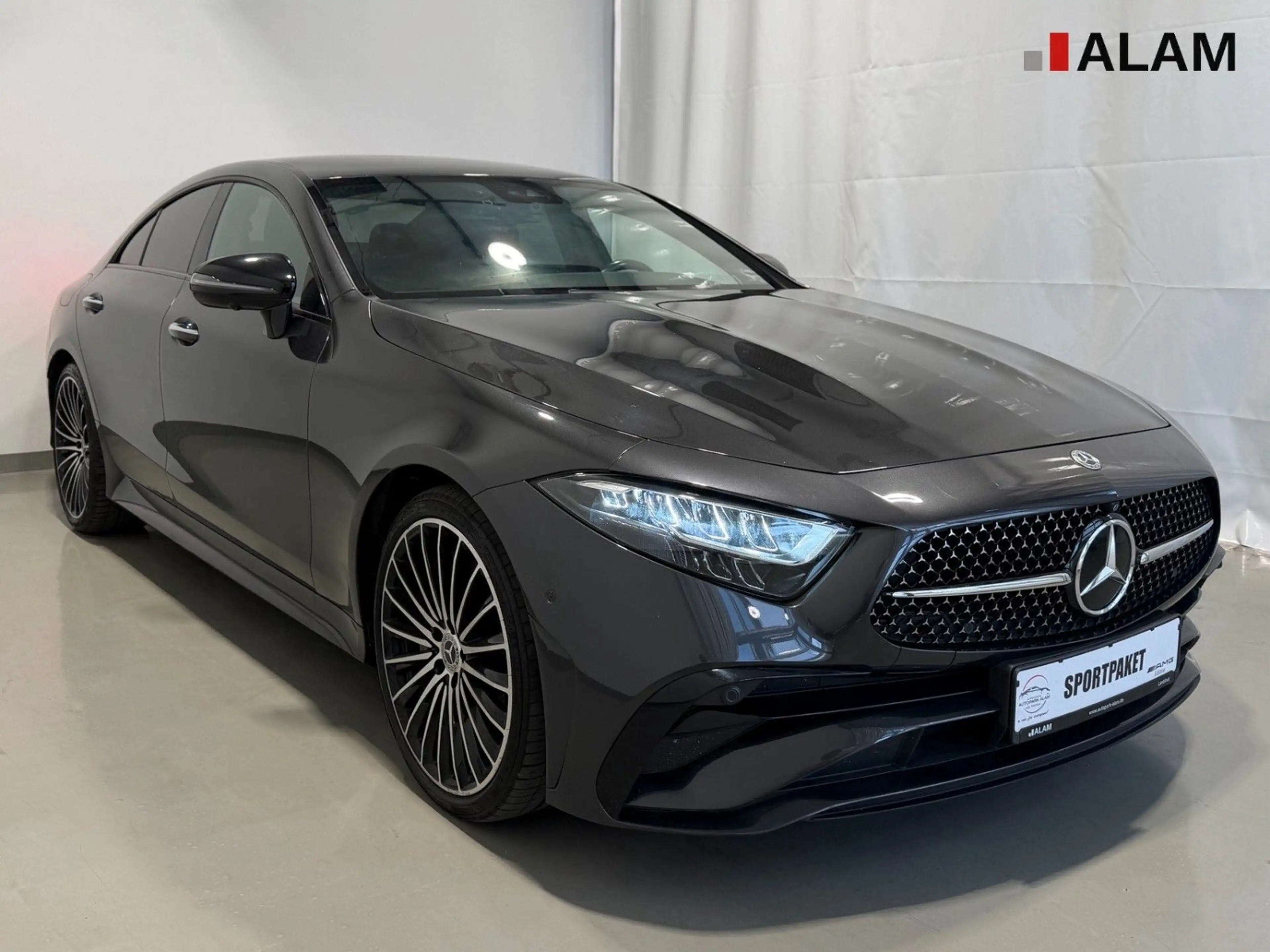 Mercedes-Benz CLS 300 d 4Matic AMG Line Lane Night Side ViCo — photo 3