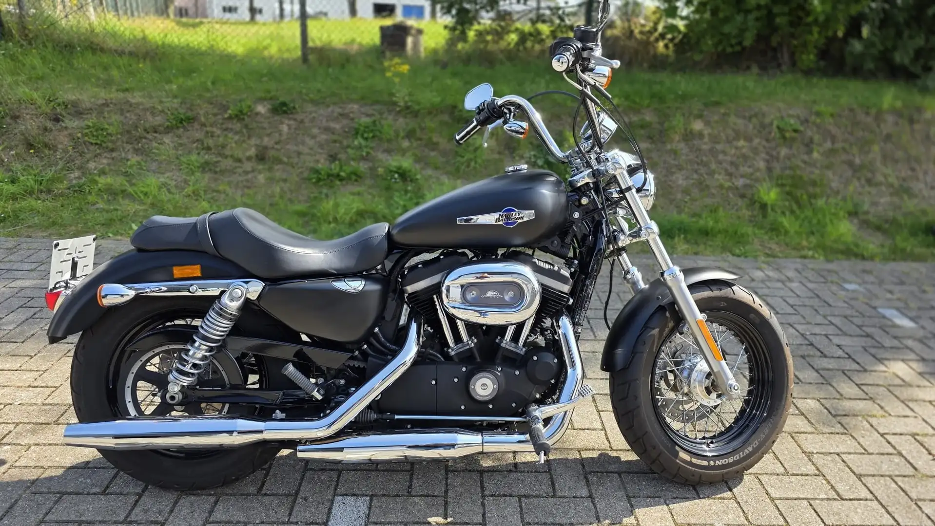Harley-Davidson XL 1200 Custom Nero - 1