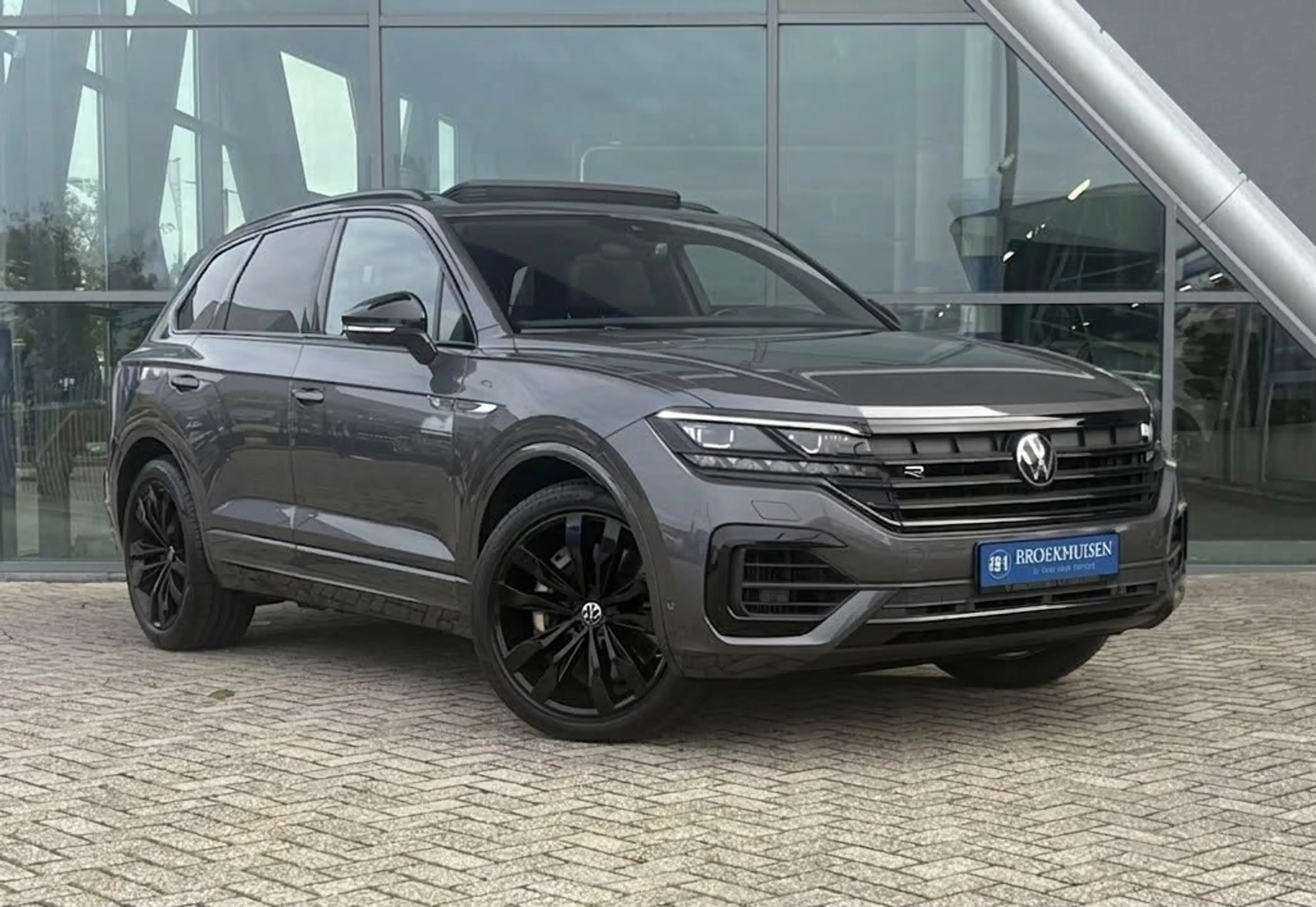 Volkswagen Touareg 3.0 TSi Plug-In eHybrid 4MOTION R 462pk Luchtverin — photo 3
