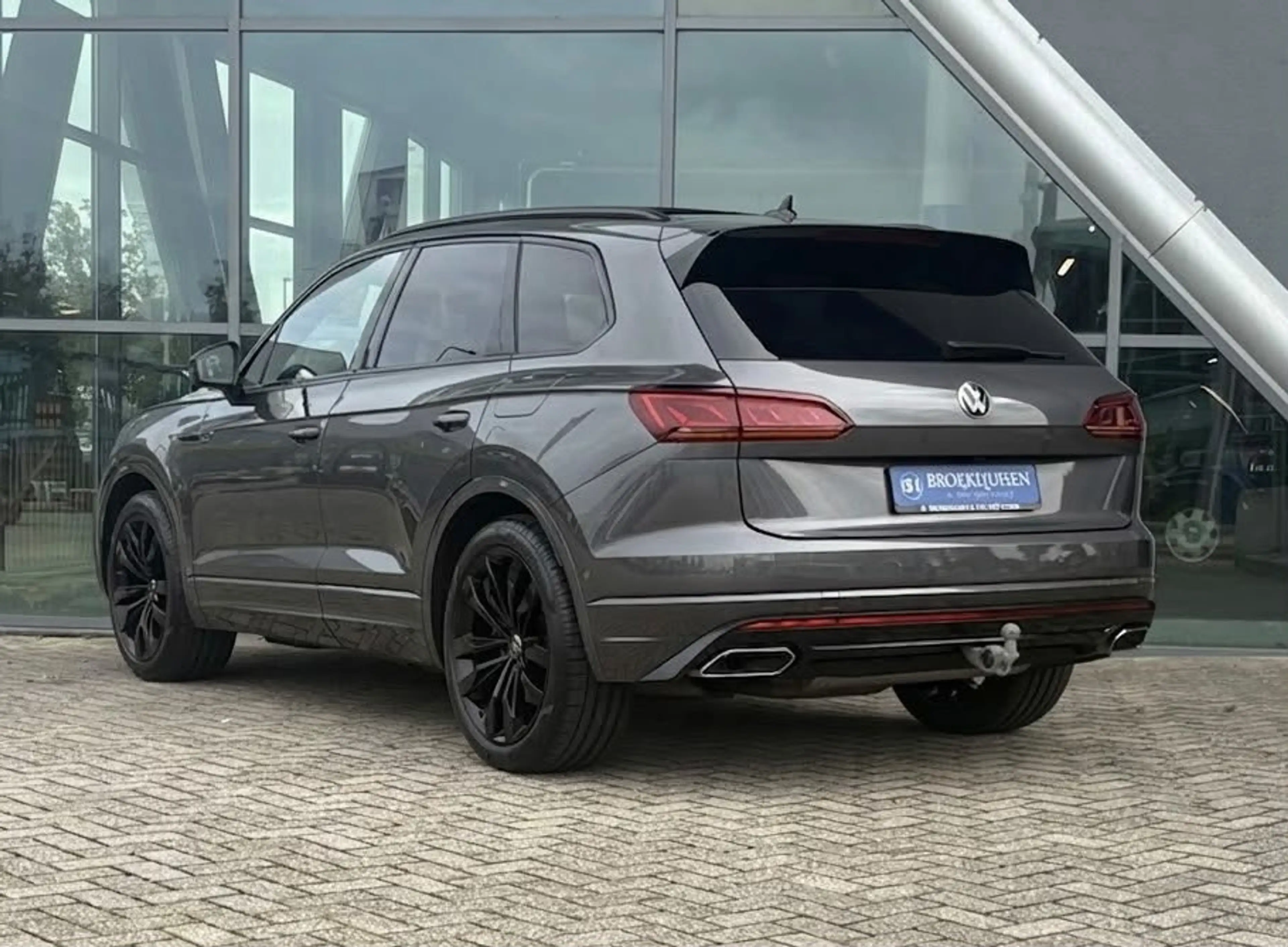 Volkswagen Touareg 3.0 TSi Plug-In eHybrid 4MOTION R 462pk Luchtverin — photo 4