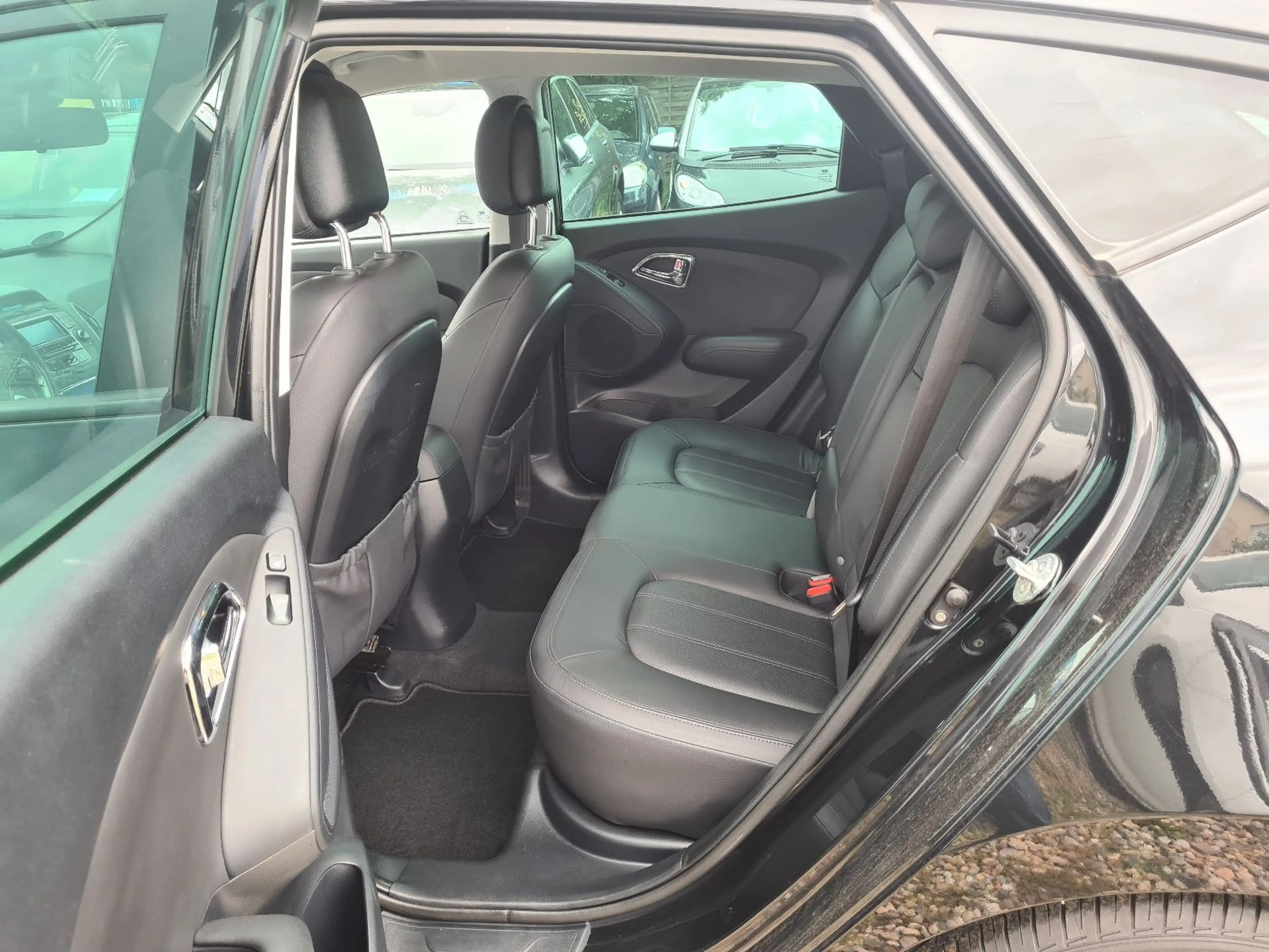 Hyundai iX35 2.0 Style 2WD * LEDER/ KLIMAAUT./ SHZ V+H * — photo 15