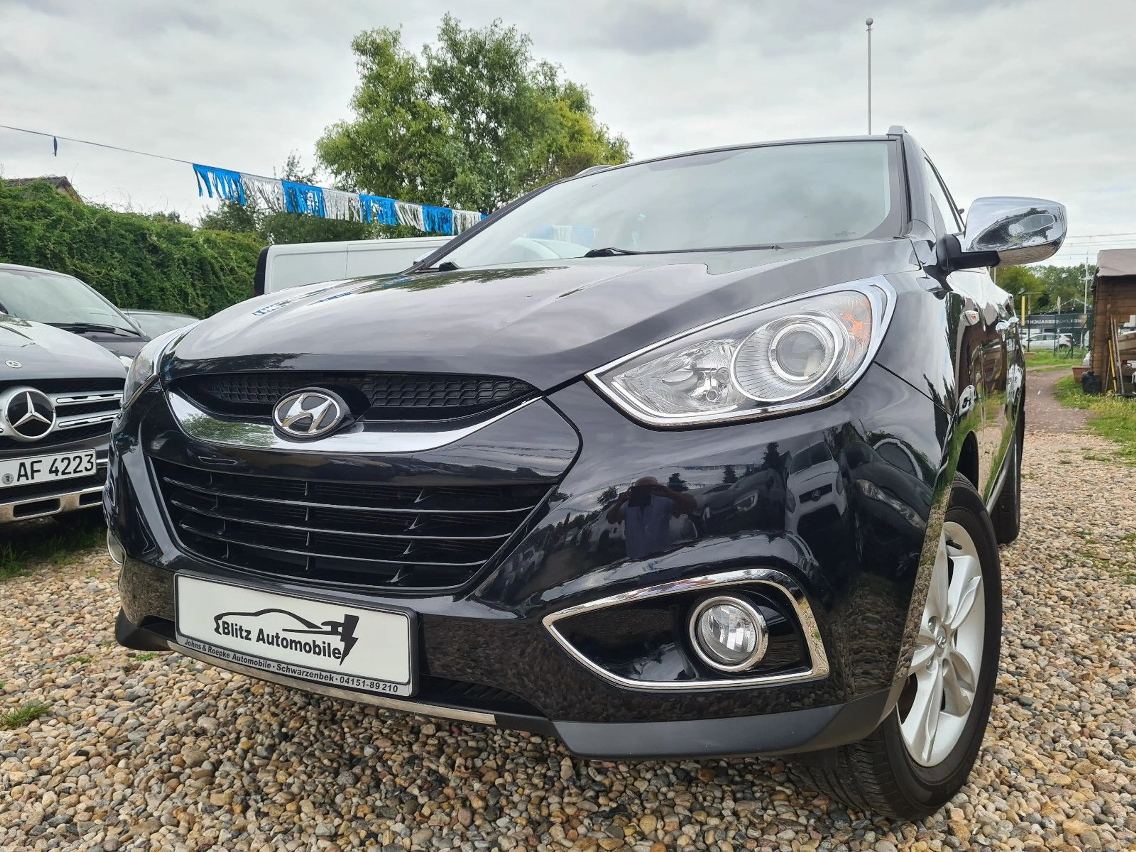 Hyundai iX35 2.0 Style 2WD * LEDER/ KLIMAAUT./ SHZ V+H * — photo 2