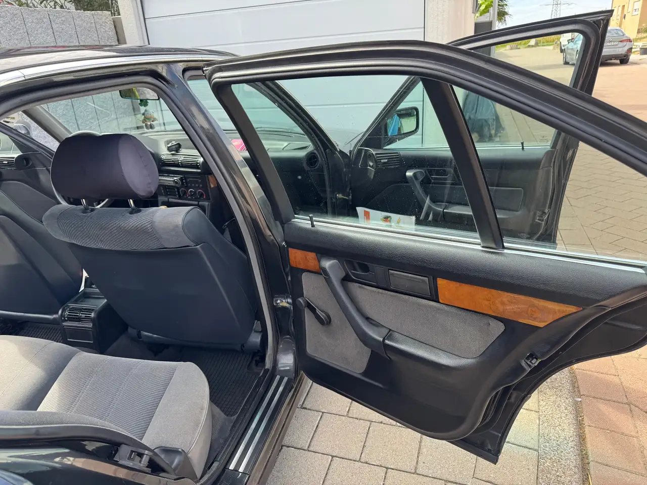 BMW 525i, foto 3