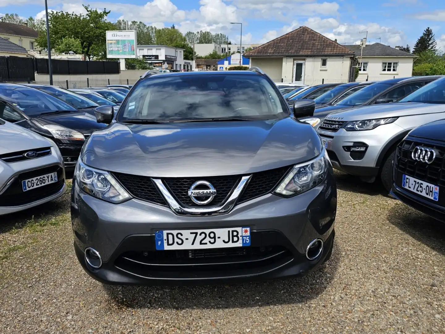 Nissan Qashqai Business Edition Xtronic A Gris - 1