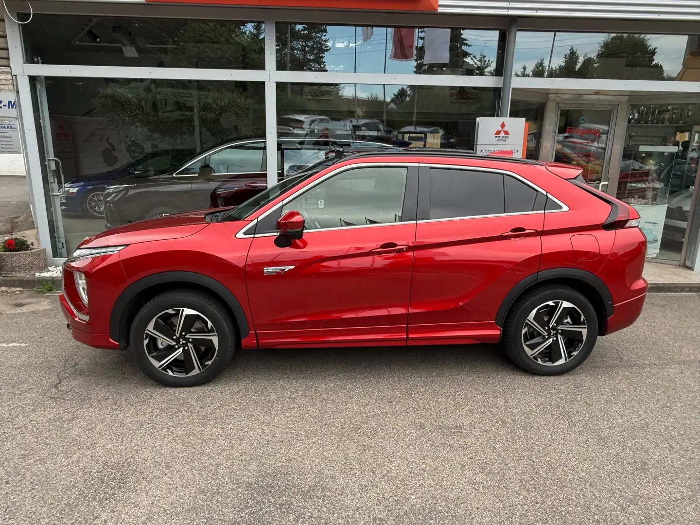 Mitsubishi Eclipse Cross 2.4 PHEV Top Hybrid 4WD#Pano+Leder+4xSHZ+Garantie# Rot - 2