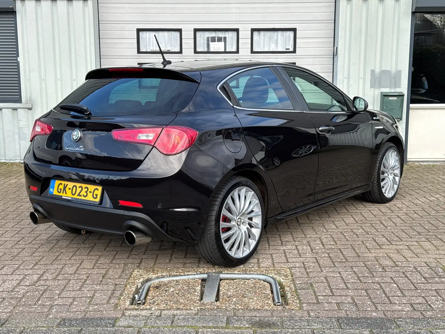 Alfa Romeo Giulietta 1.4 T Exclusive QV Line Leder | Navi | Clima | Tre Noir - 2