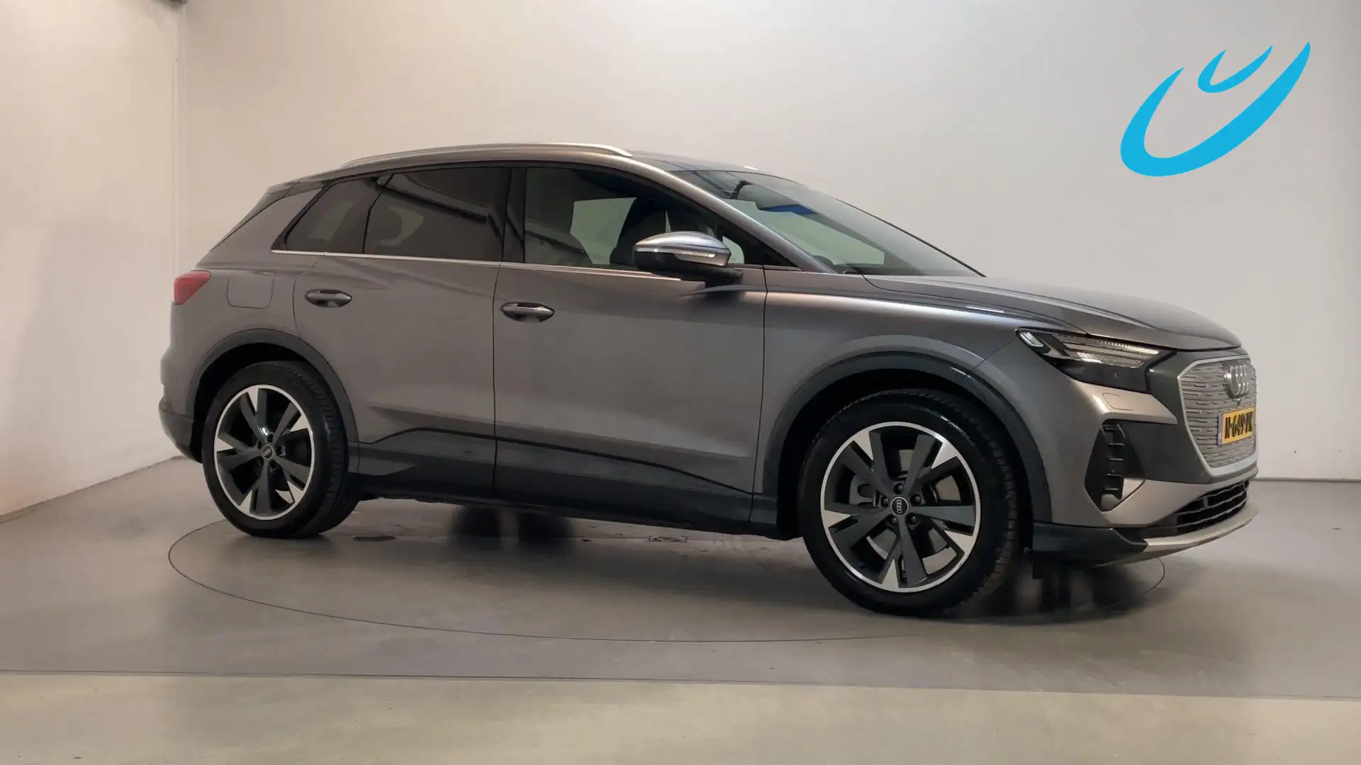 Audi Q4 e-tron 40 Launch edition Advanced Plus 77 kWh Panoramadak Gris - 1