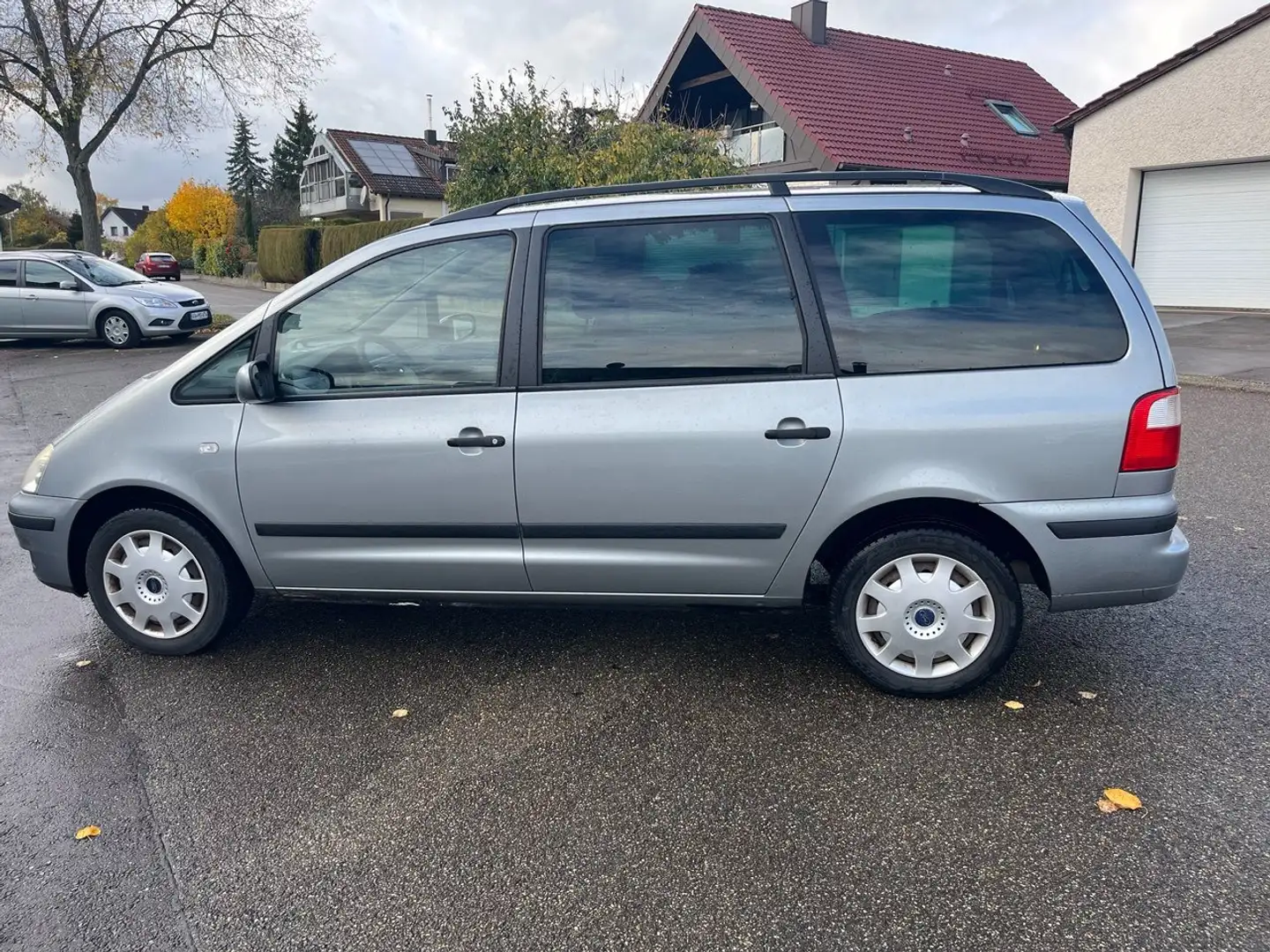 Ford Galaxy Galaxy Finesse srebrna - 1