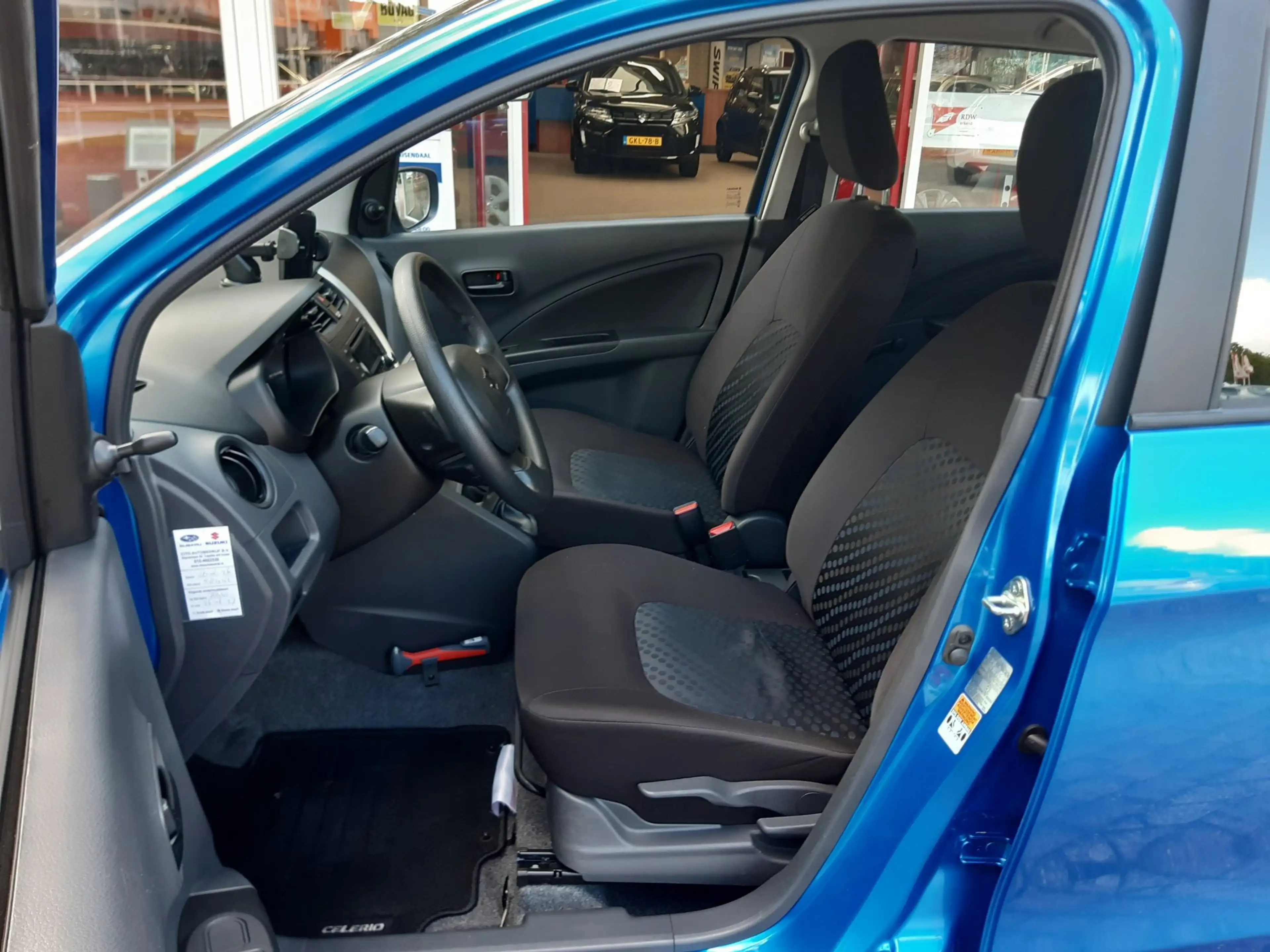 Suzuki Celerio 1.0 Comfort — photo 17