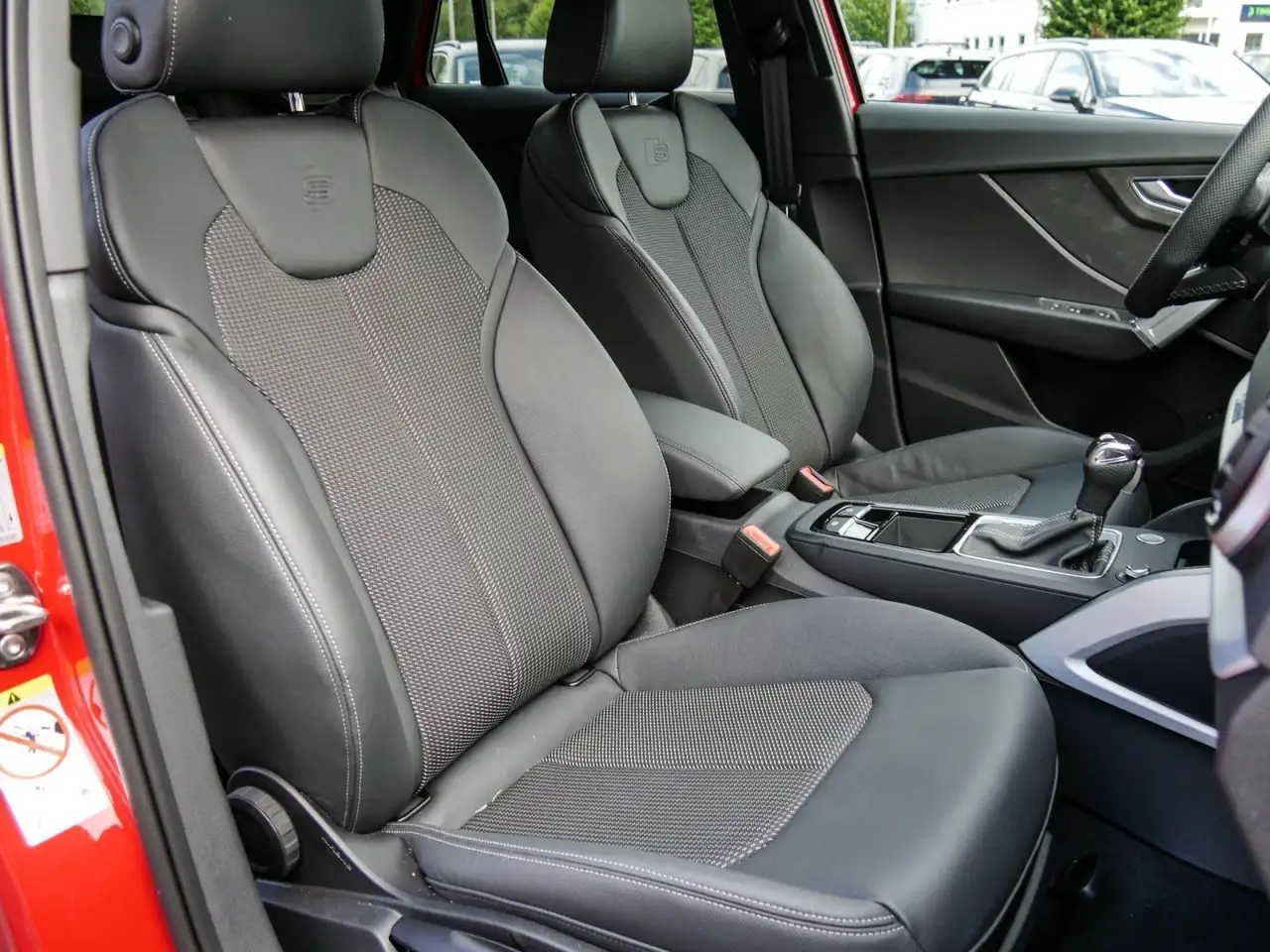 Audi Q2 35 TFSI S-Line Black AHK Matrix-LED 6
