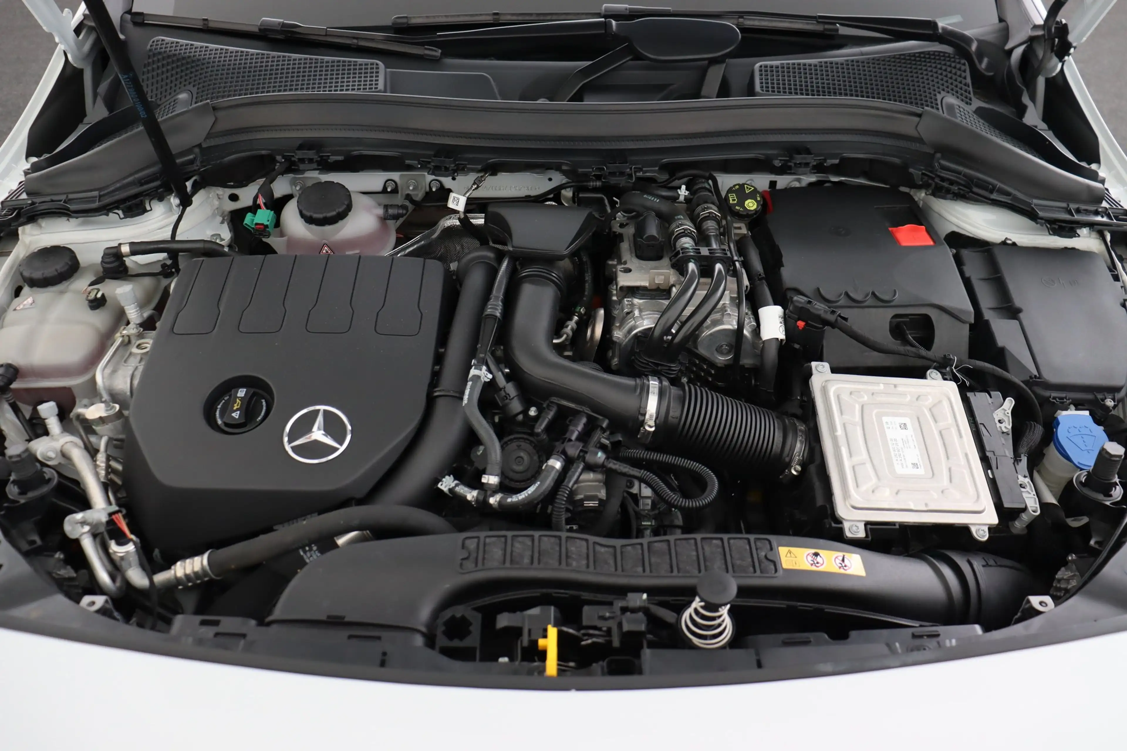 Mercedes-Benz B 250 e iA 8G-DCT PHEV BUS.SOLUTION + GPS + CAMERA + PDC — photo 15