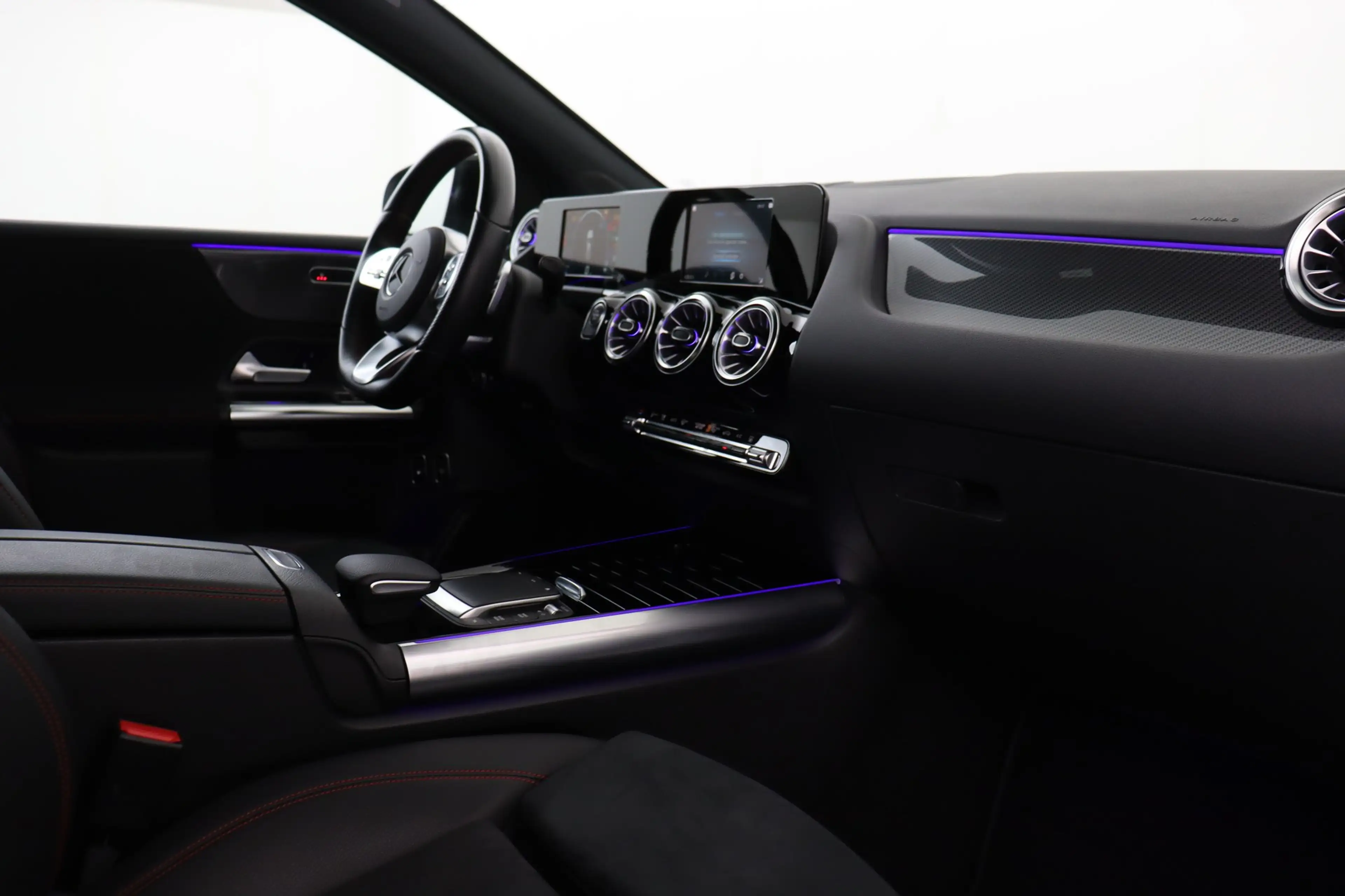 Mercedes-Benz B 250 e iA 8G-DCT PHEV BUS.SOLUTION + GPS + CAMERA + PDC — photo 12