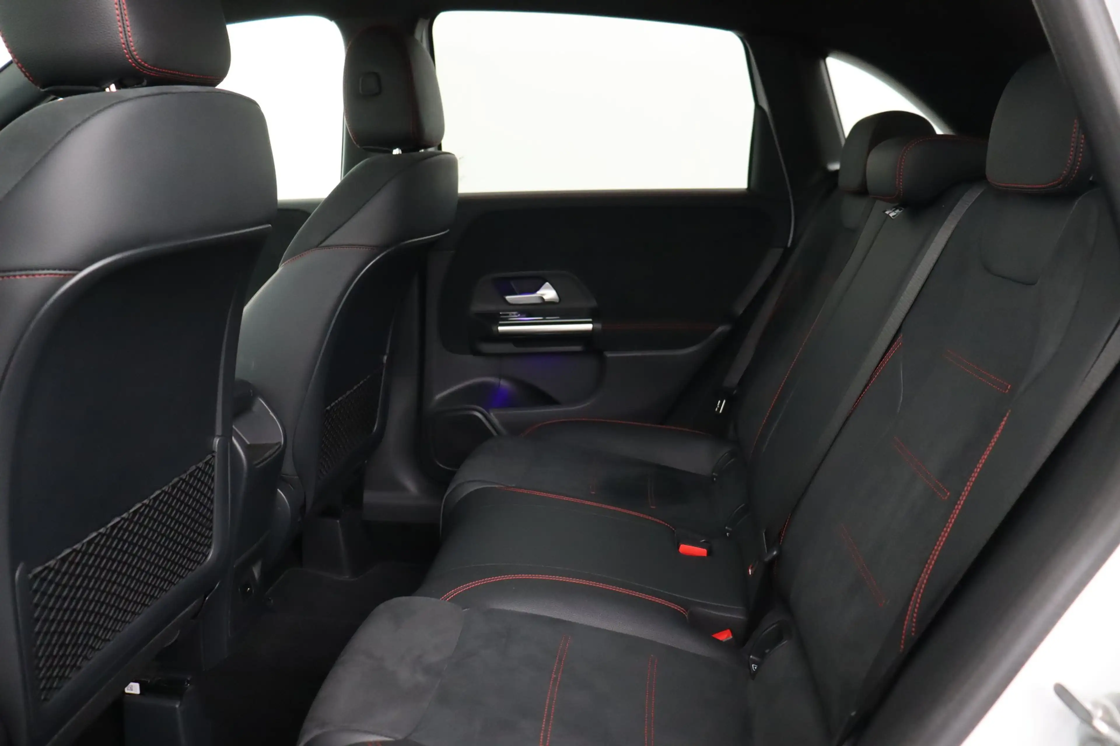 Mercedes-Benz B 250 e iA 8G-DCT PHEV BUS.SOLUTION + GPS + CAMERA + PDC — photo 14