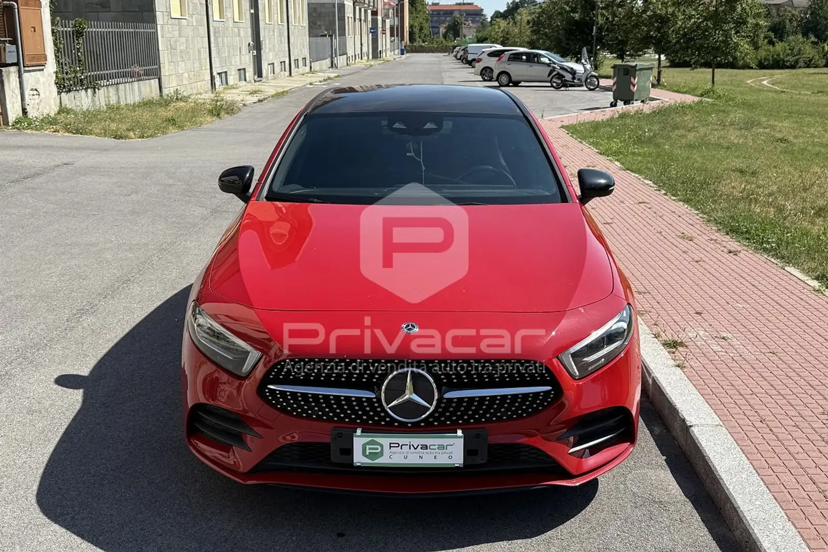 Mercedes-Benz A 180 A 180 Automatic Premium Rouge - 2
