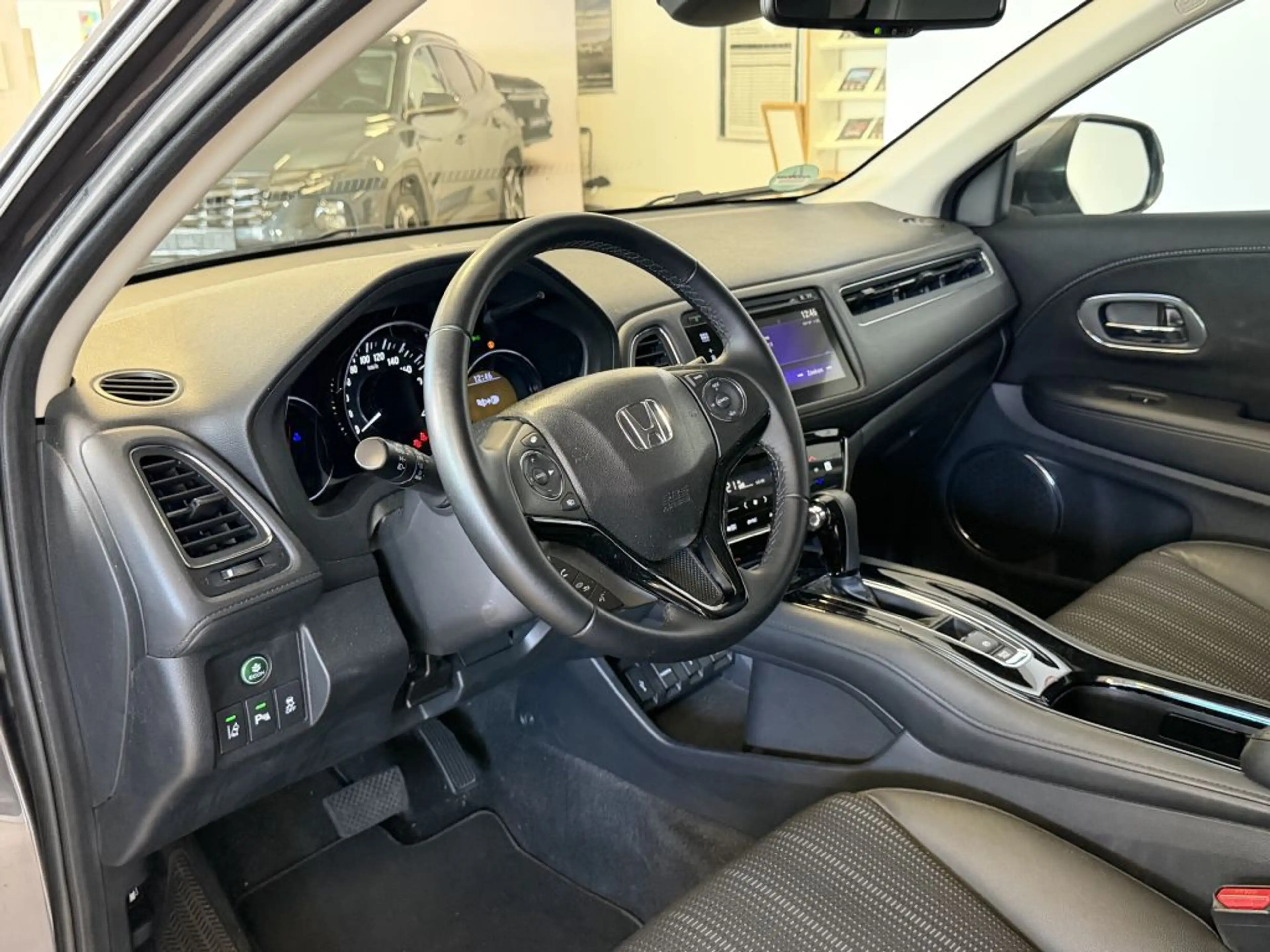 Honda HR-V 1.5 i-VTEC CVT Automatik Executive — photo 6