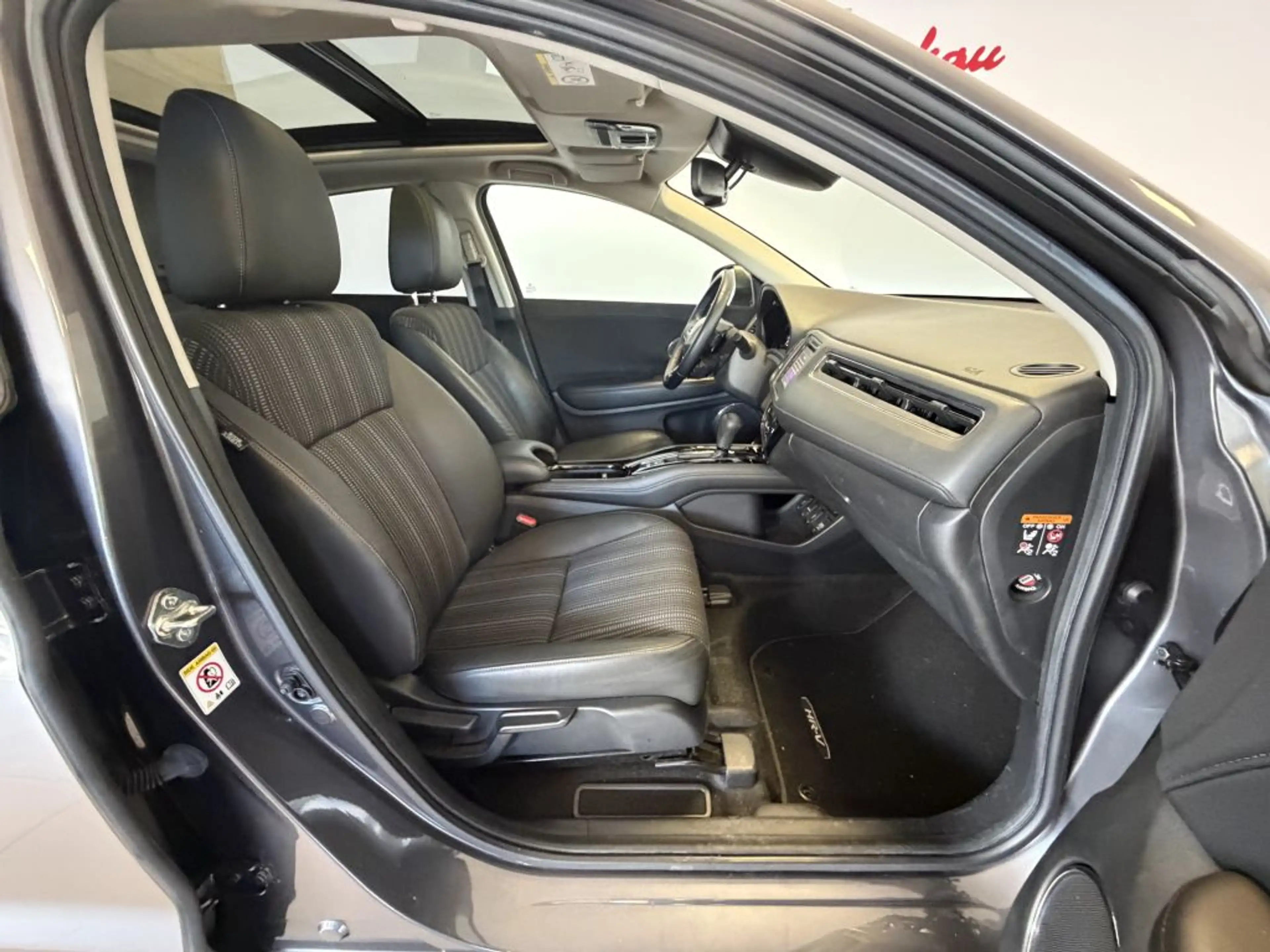 Honda HR-V 1.5 i-VTEC CVT Automatik Executive — photo 15