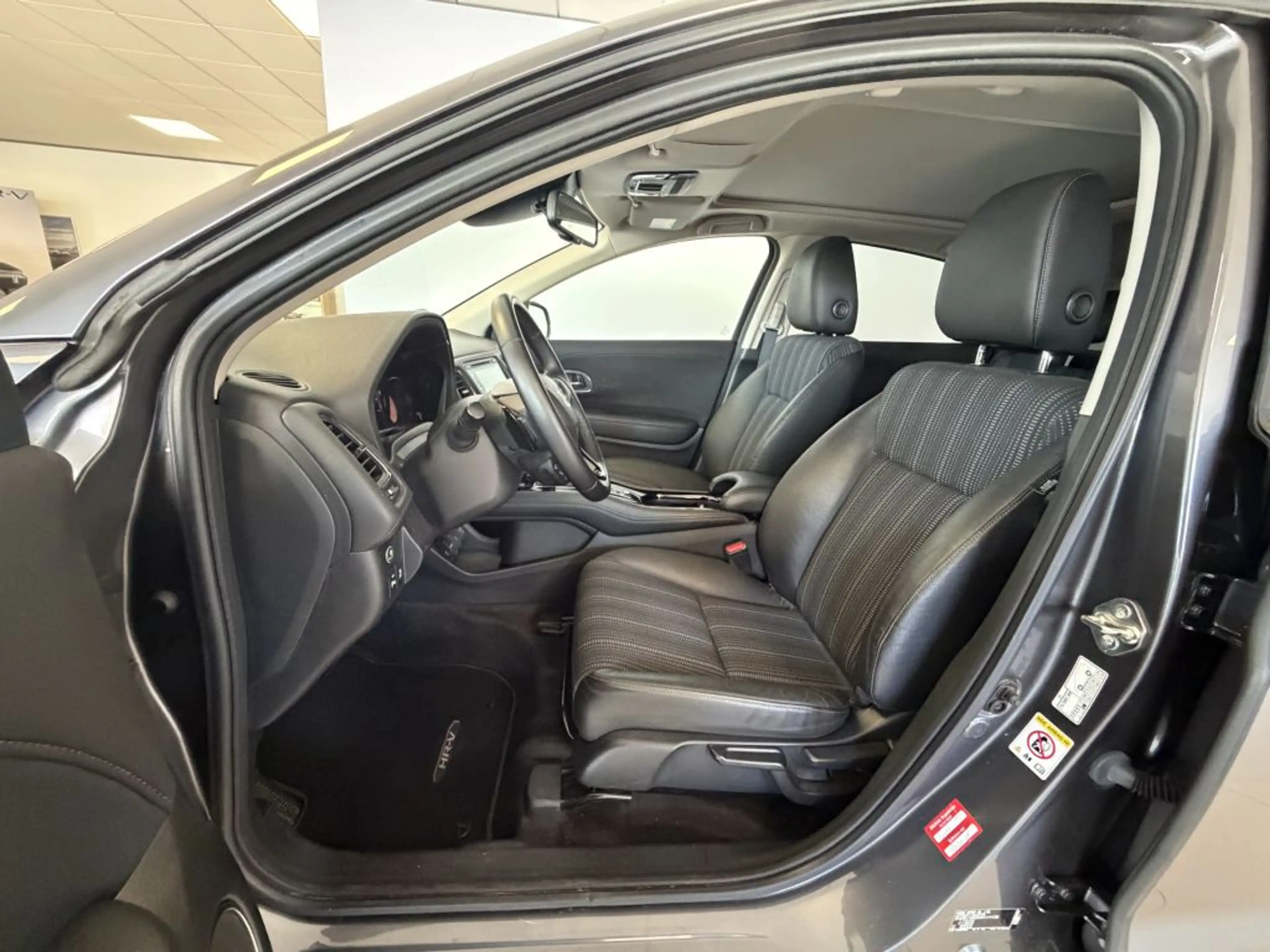 Honda HR-V 1.5 i-VTEC CVT Automatik Executive — photo 7