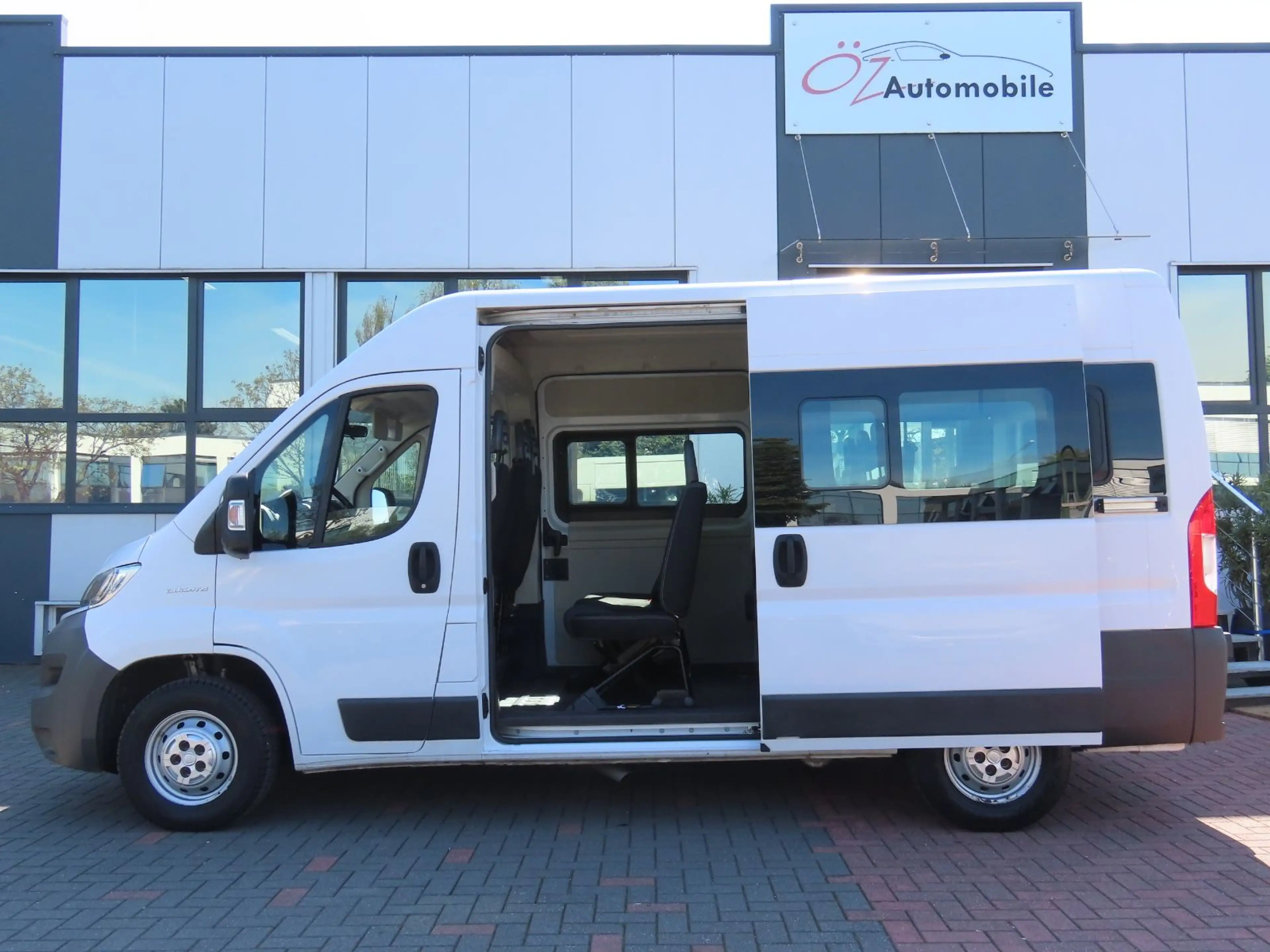 Fiat Ducato 2.3 Hochr.-Kombi 33 150 L2H2 9 Sitze — photo 13