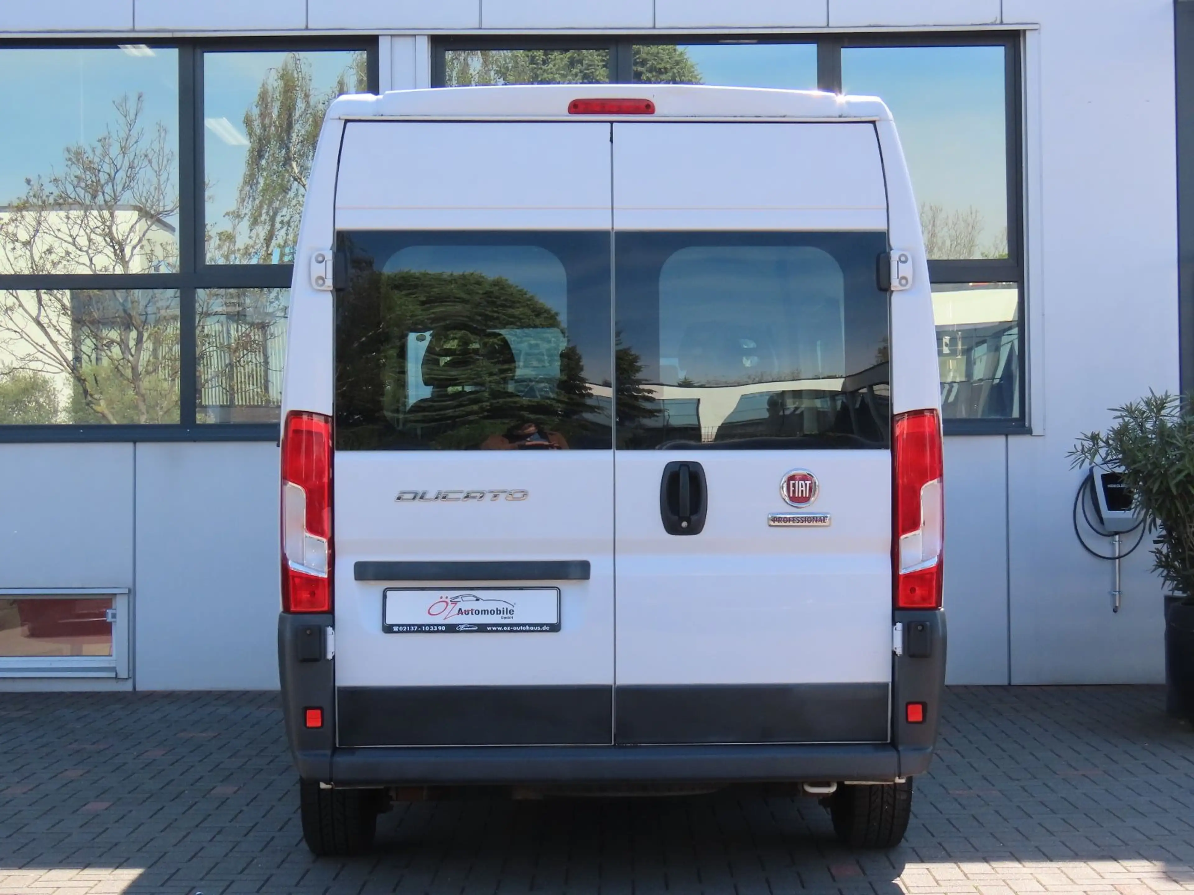 Fiat Ducato 2.3 Hochr.-Kombi 33 150 L2H2 9 Sitze — photo 6