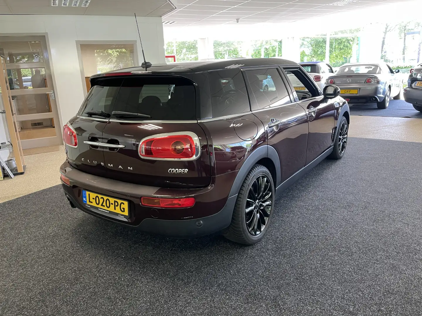 MINI Cooper Clubman Mini 1.5 Chili Business Plus Hnědá - 2