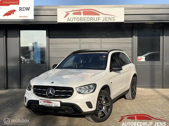 Mercedes-Benz GLC 300 300e 4MATIC|FULL Option|360|Pano|Massage