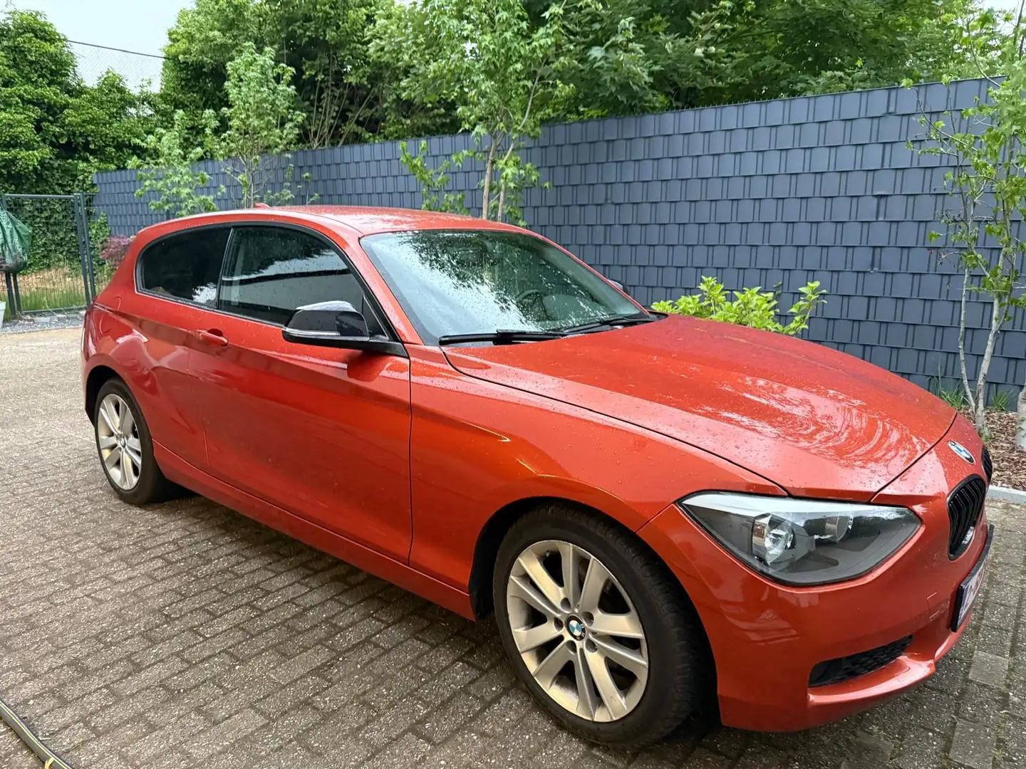 BMW 114 weinig km / Carpas Orange - 1