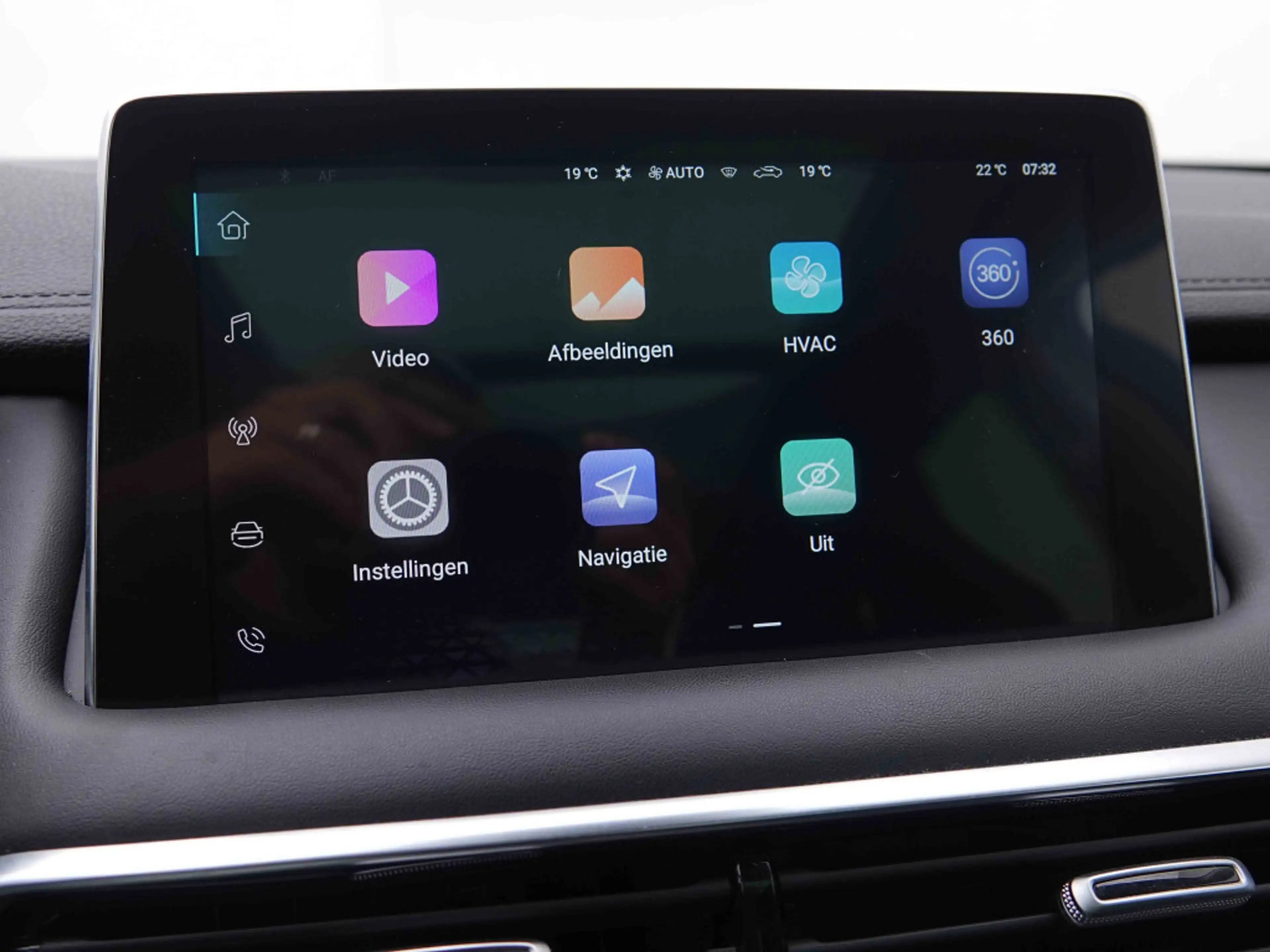 MG HS 1.5 T-GDi 162 AUT Luxury | Pano | Leather | GPS | LED | ALU18 — photo 14