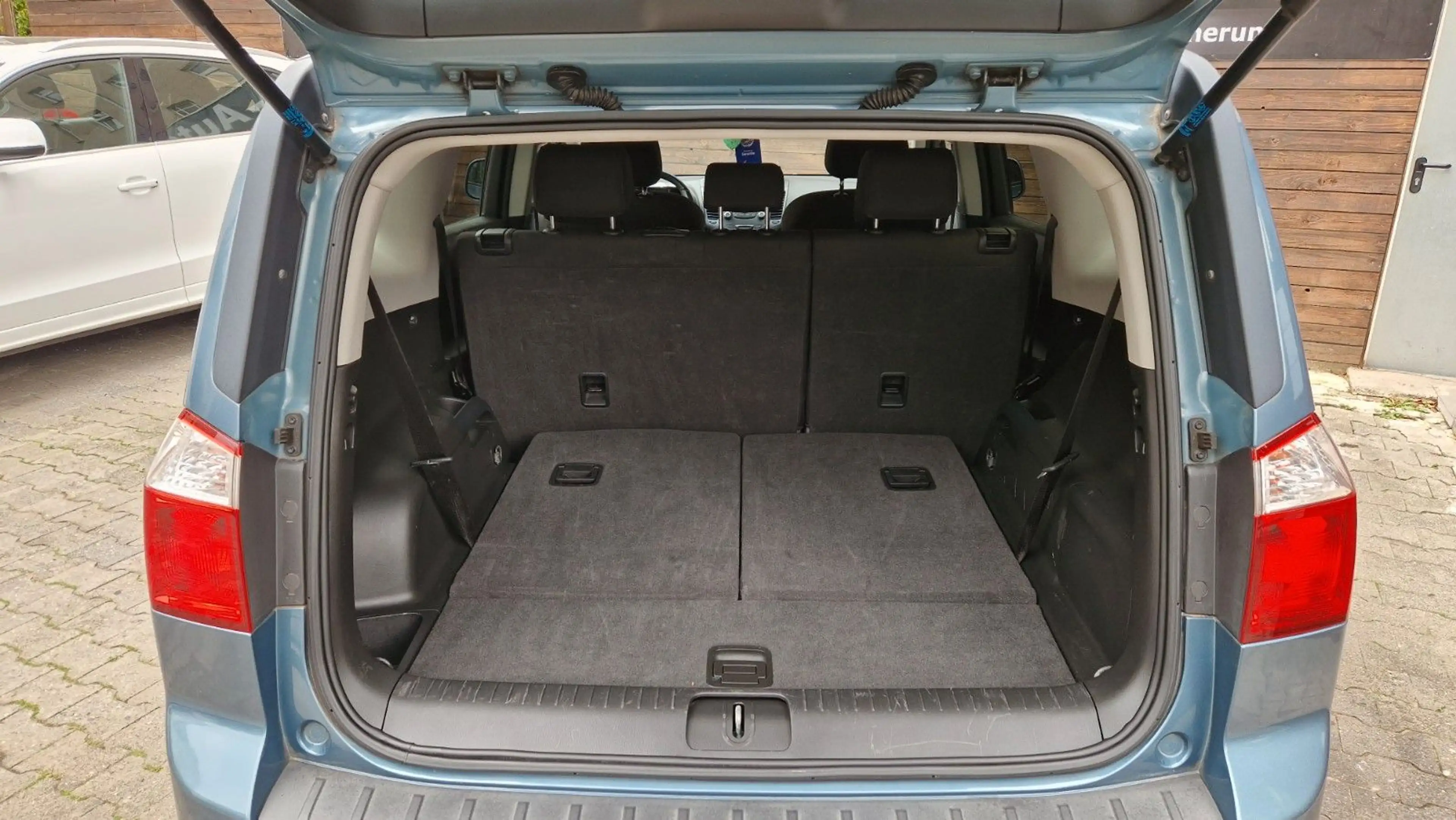 Chevrolet Orlando 1.4T LT Klima, Nichtraucher, 7 Sitze — photo 8