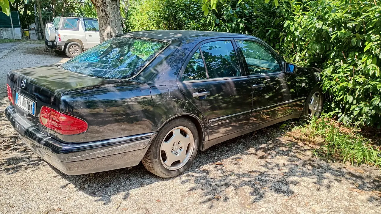 Mercedes-Benz E 300 td Avantgarde, foto 10