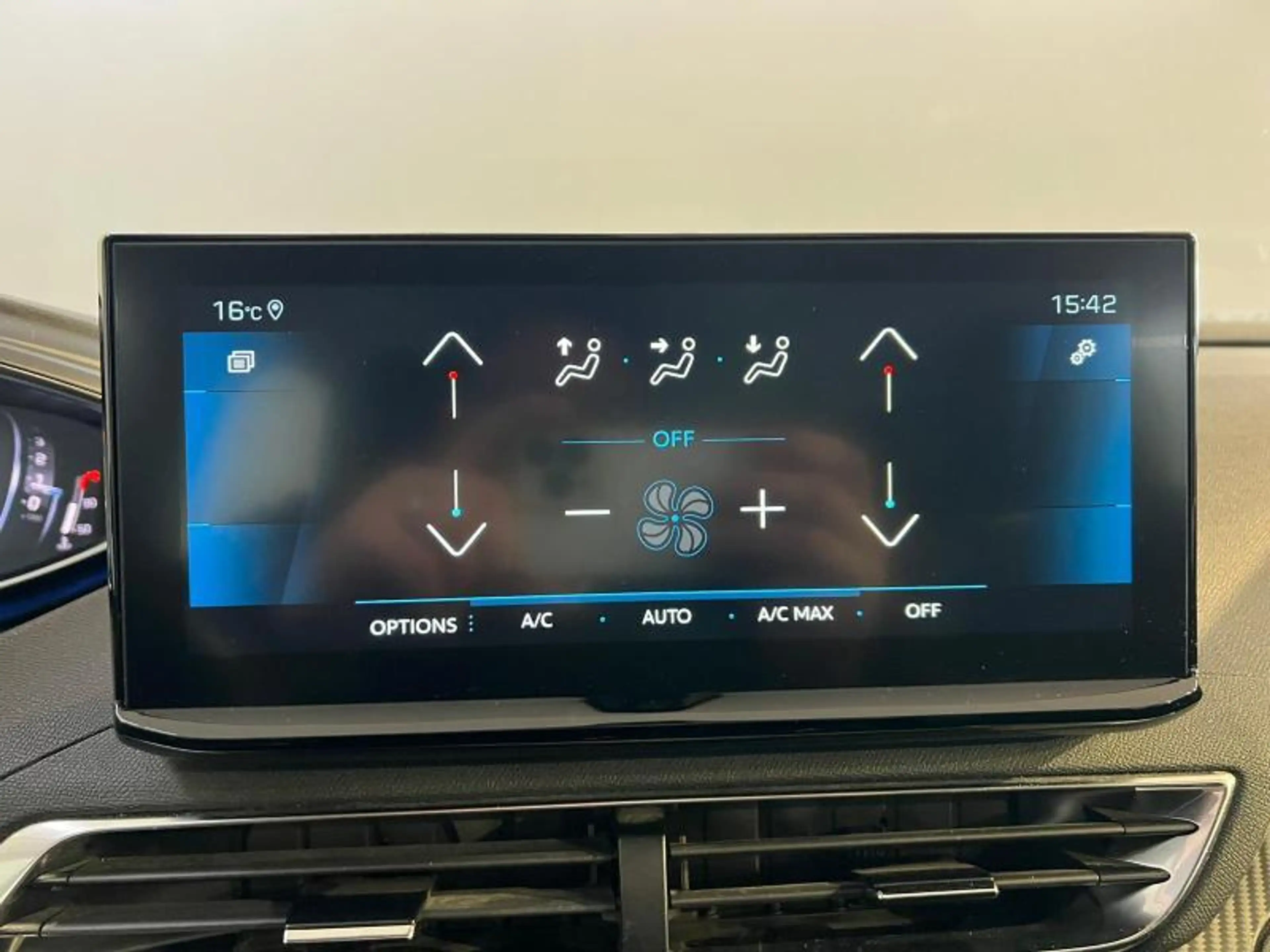 Peugeot 5008 7 PLACES — photo 10
