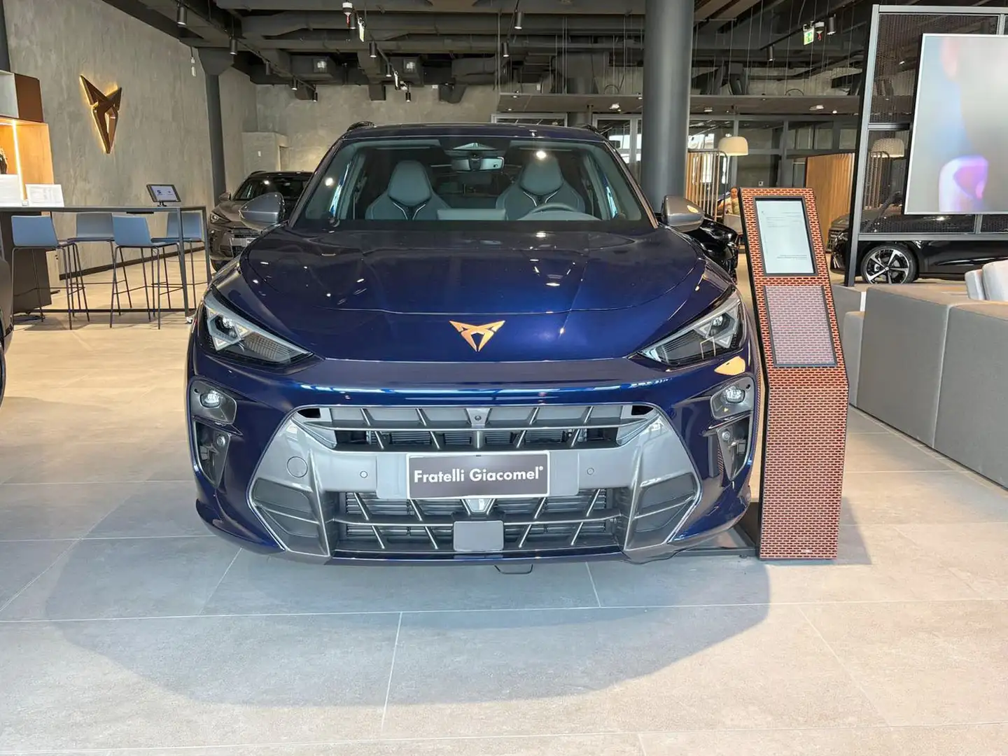 CUPRA Terramar 1.5 hybrid 150cv dsg Blu/Azzurro - 2