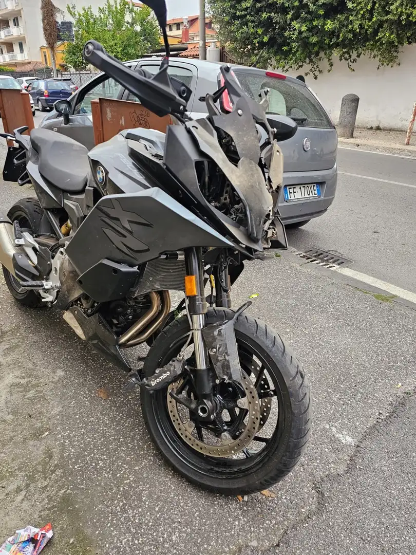 BMW F 900 XR Fekete - 2