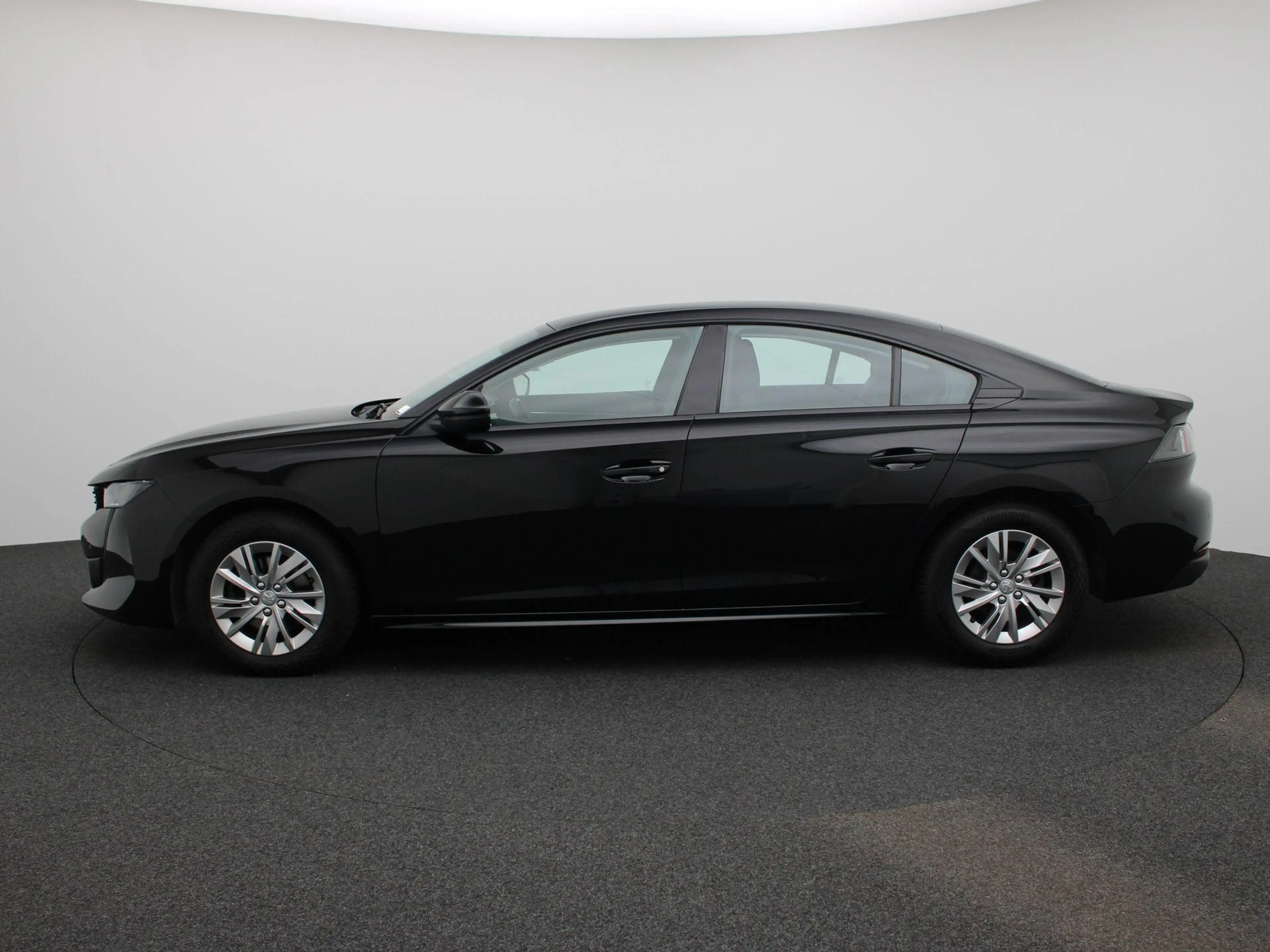 Peugeot 508 1.2 PureTech 130 S&S EAT8 Active Pack | Camera | P — photo 5
