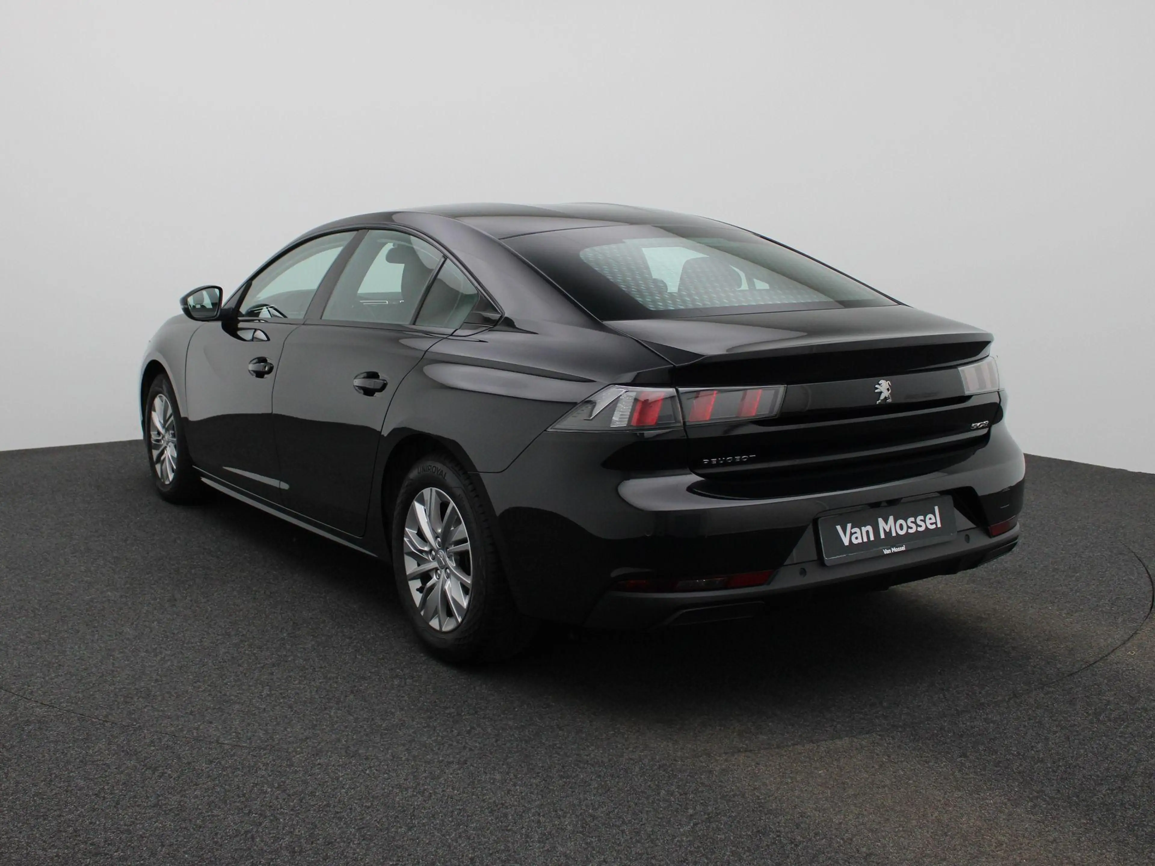 Peugeot 508 1.2 PureTech 130 S&S EAT8 Active Pack | Camera | P — photo 2