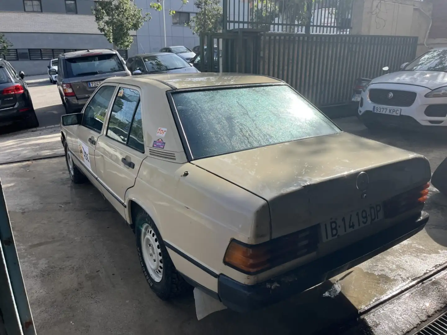 Mercedes-Benz MERCEDES-BENZ 200-500 Berlina Manual de 4 Puertas - 1