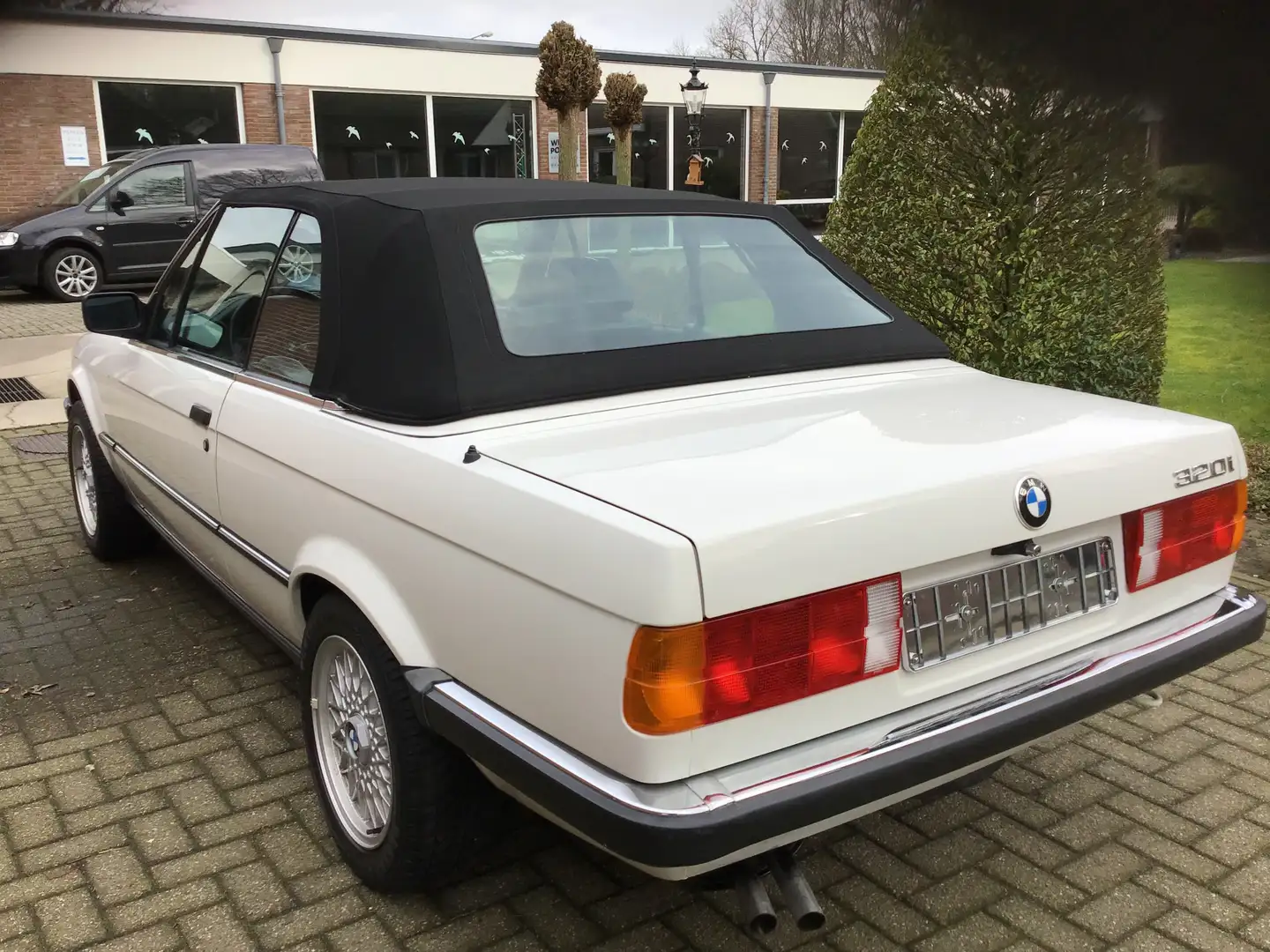 BMW 320 E30 320i Wit - 2