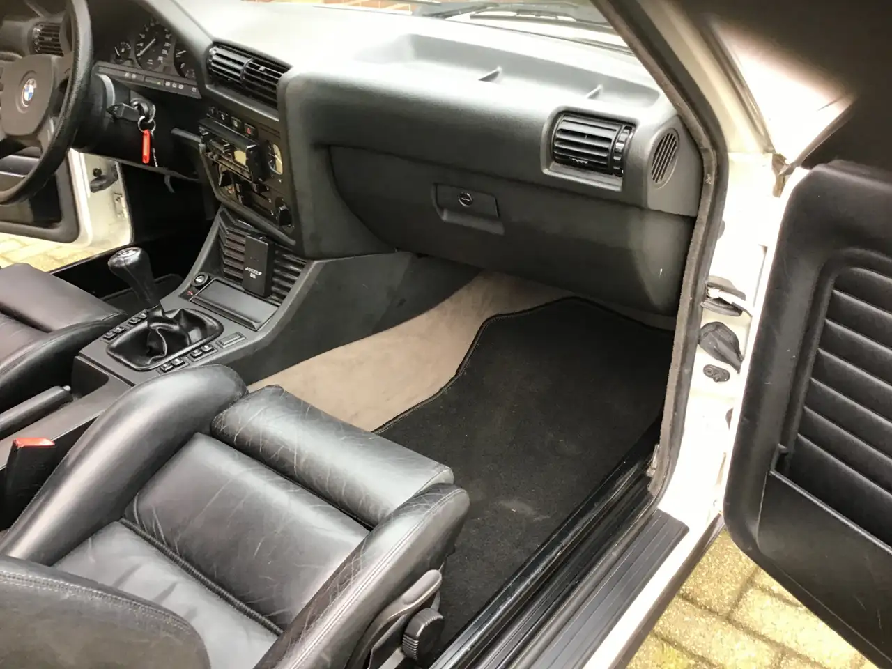 BMW 320 E30 320i, foto 7