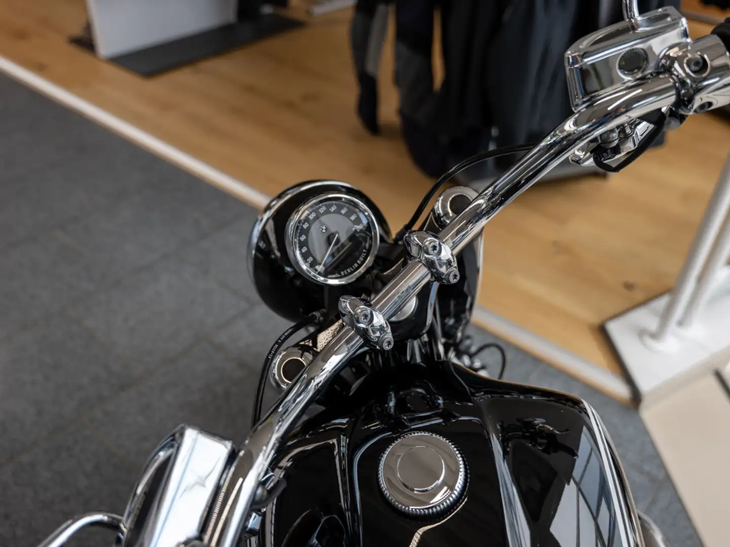 BMW R 18 First Edition GRIFFHEIZUNG LED Schwarz - 2
