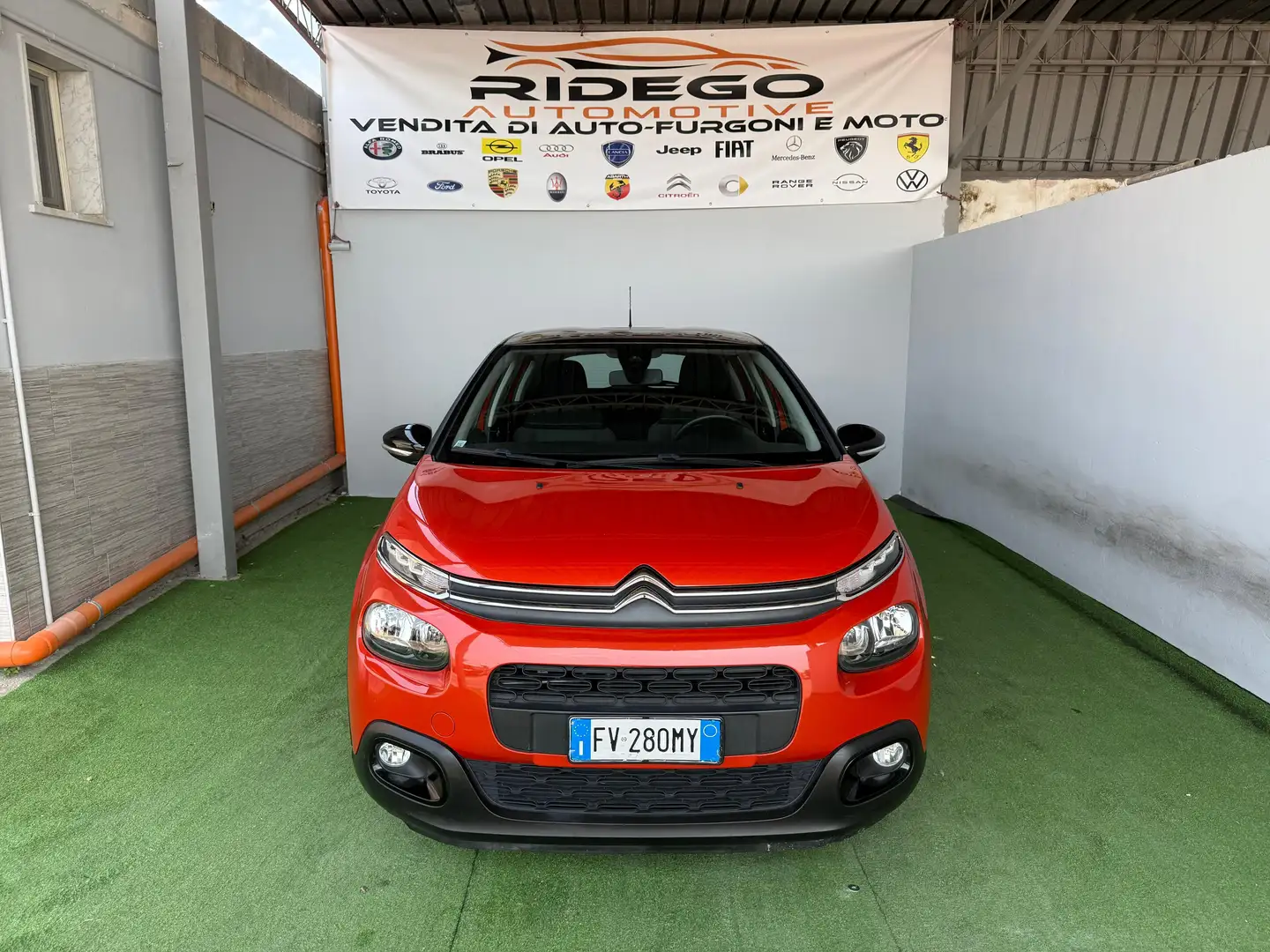 Citroen C3 C3 III 2017 1.2 puretech Shine s Orange - 2