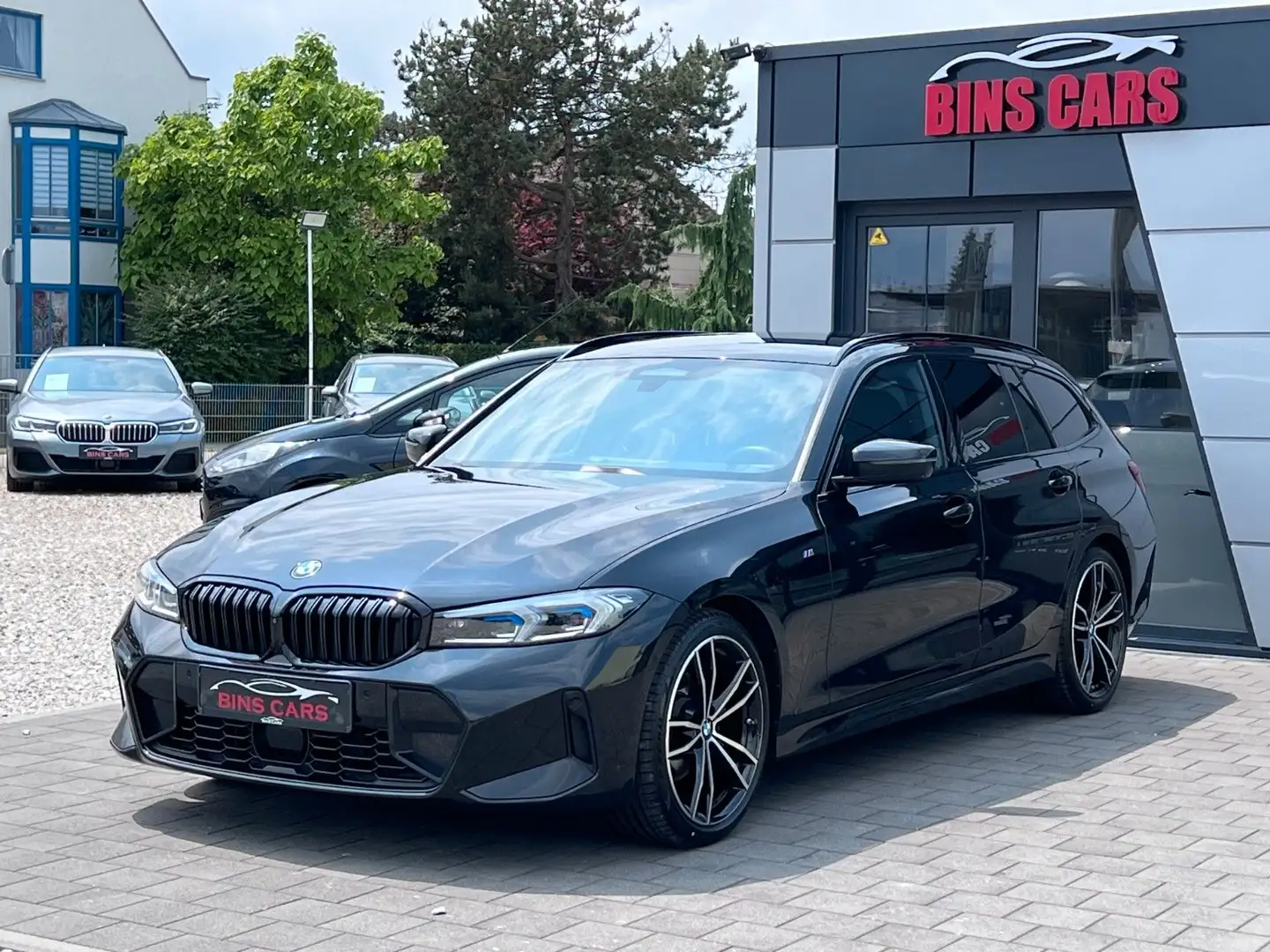 BMW 320 d Touring xDrive M-Sport*ACC*360°Standhzg*HUD Noir - 2