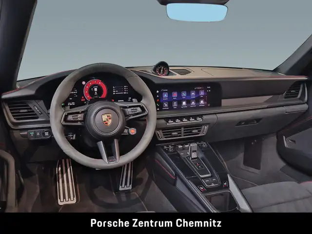 Porsche 911 view 8