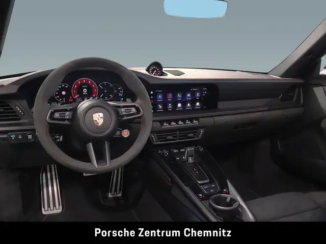 Porsche 911 view 8